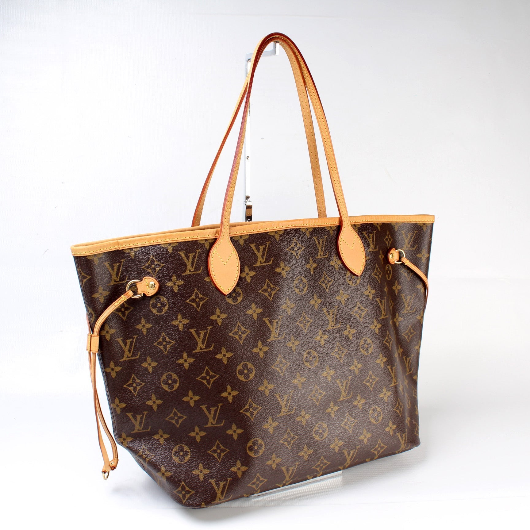 Louis Vuitton Neverfull MM Monogram Tote Bag Monogram 187