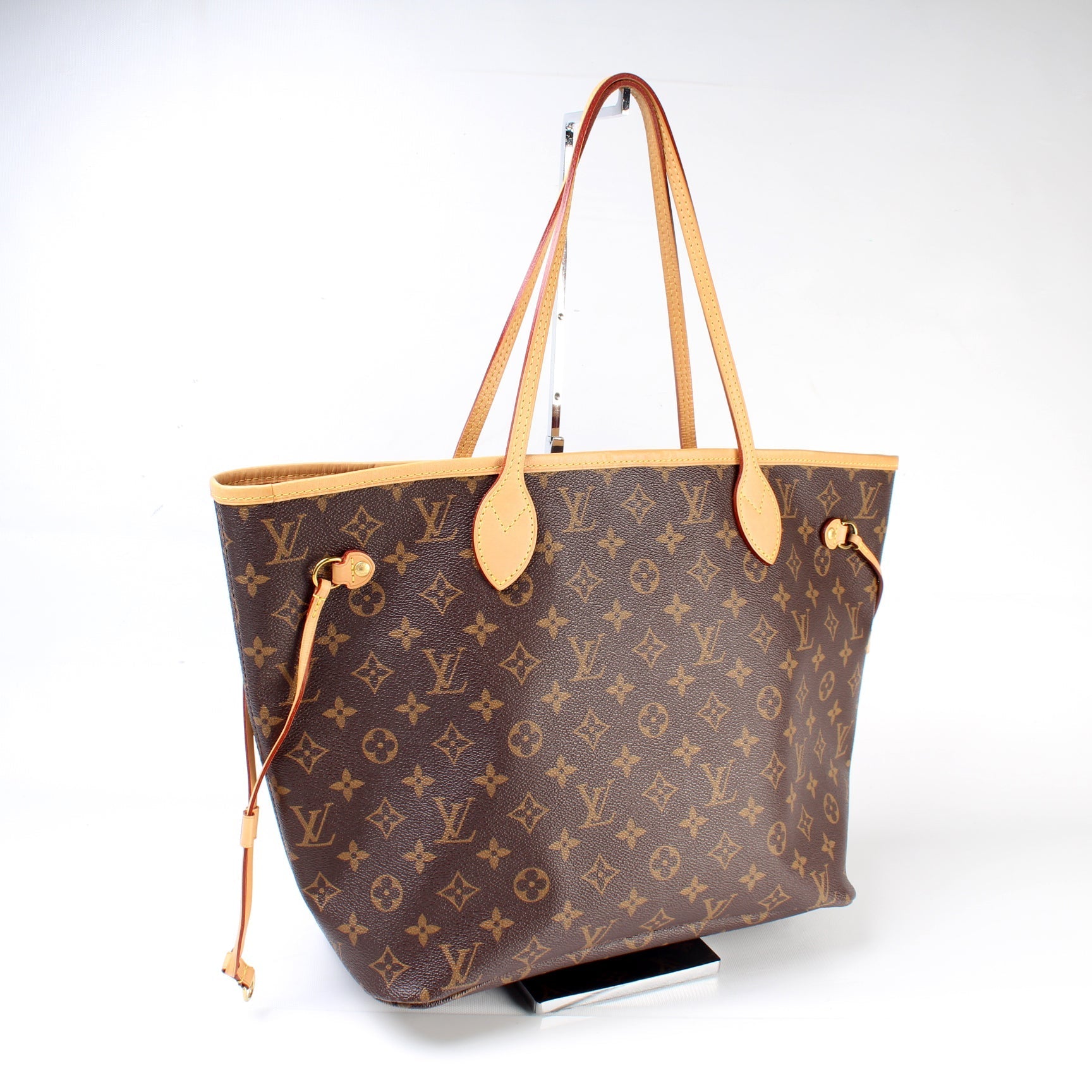 Louis Vuitton Neverfull MM Monogram Tote Bag Monogram 224