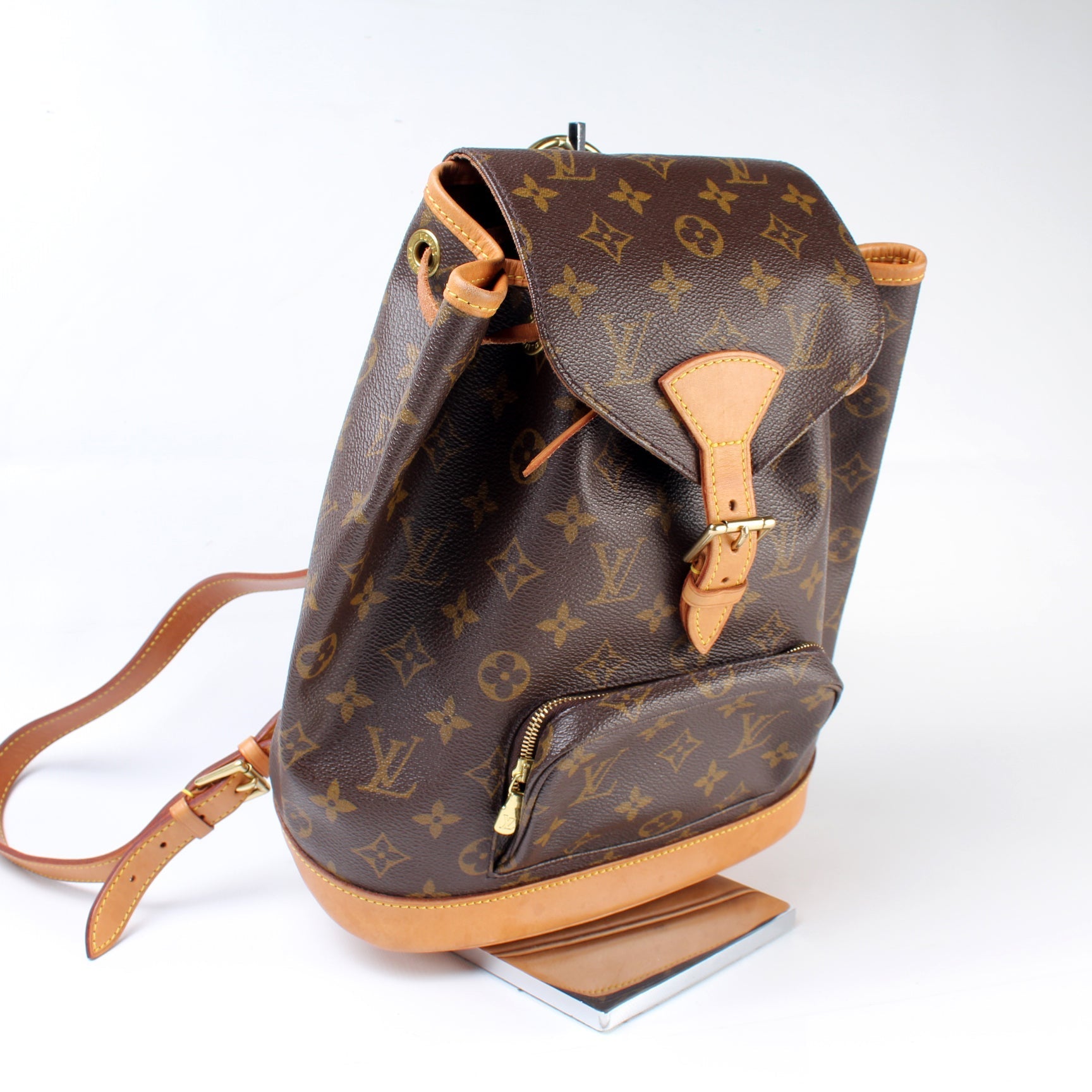 Louis Vuitton Montsouris MM Monogram Handbag Monogram 13