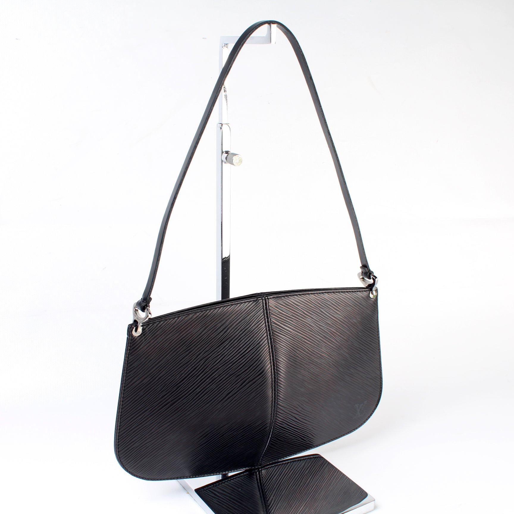Louis Vuitton Demi Lune Pochette Epi Clutch Bag Epi 6