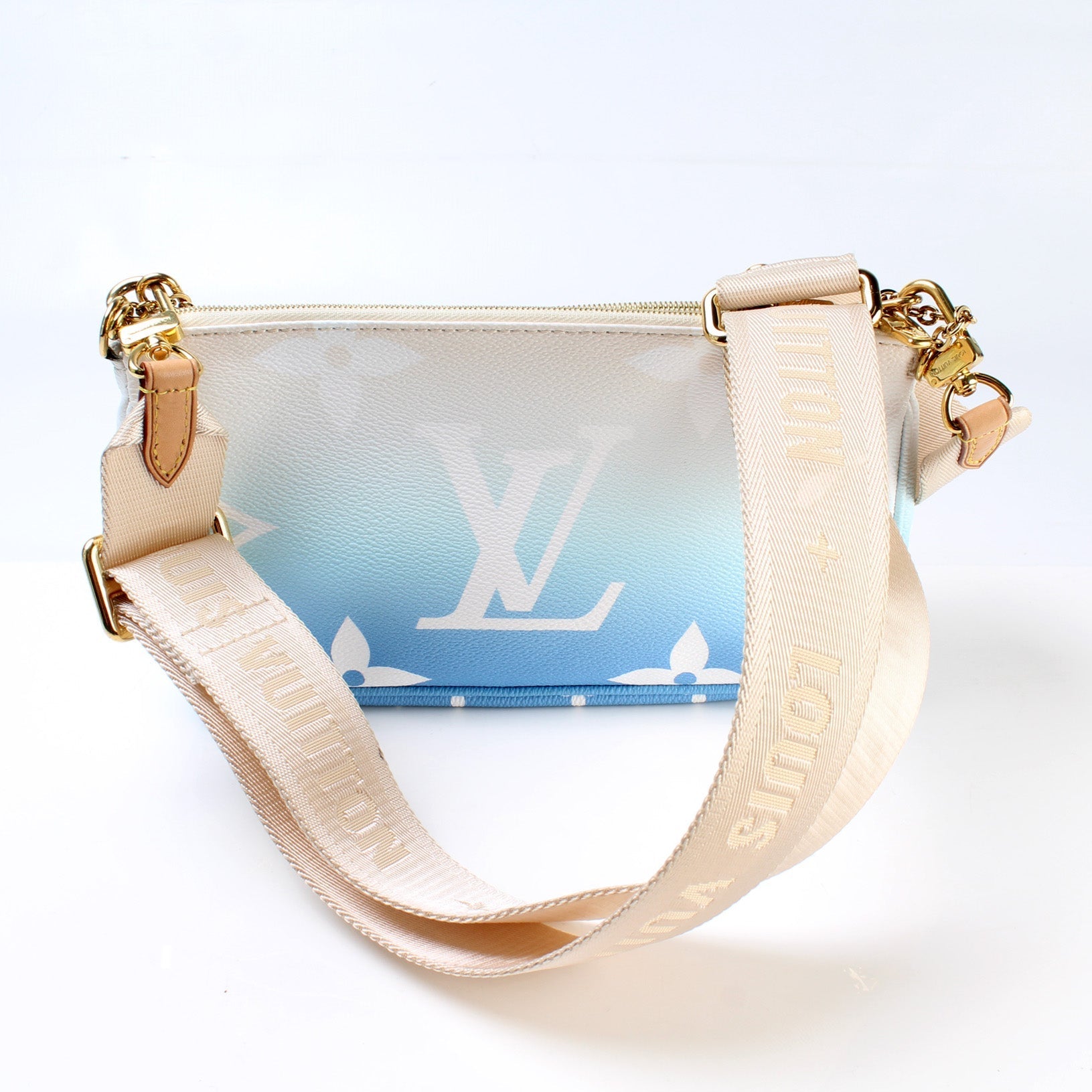 Louis Vuitton Multipochette By Pool Clutch Bag