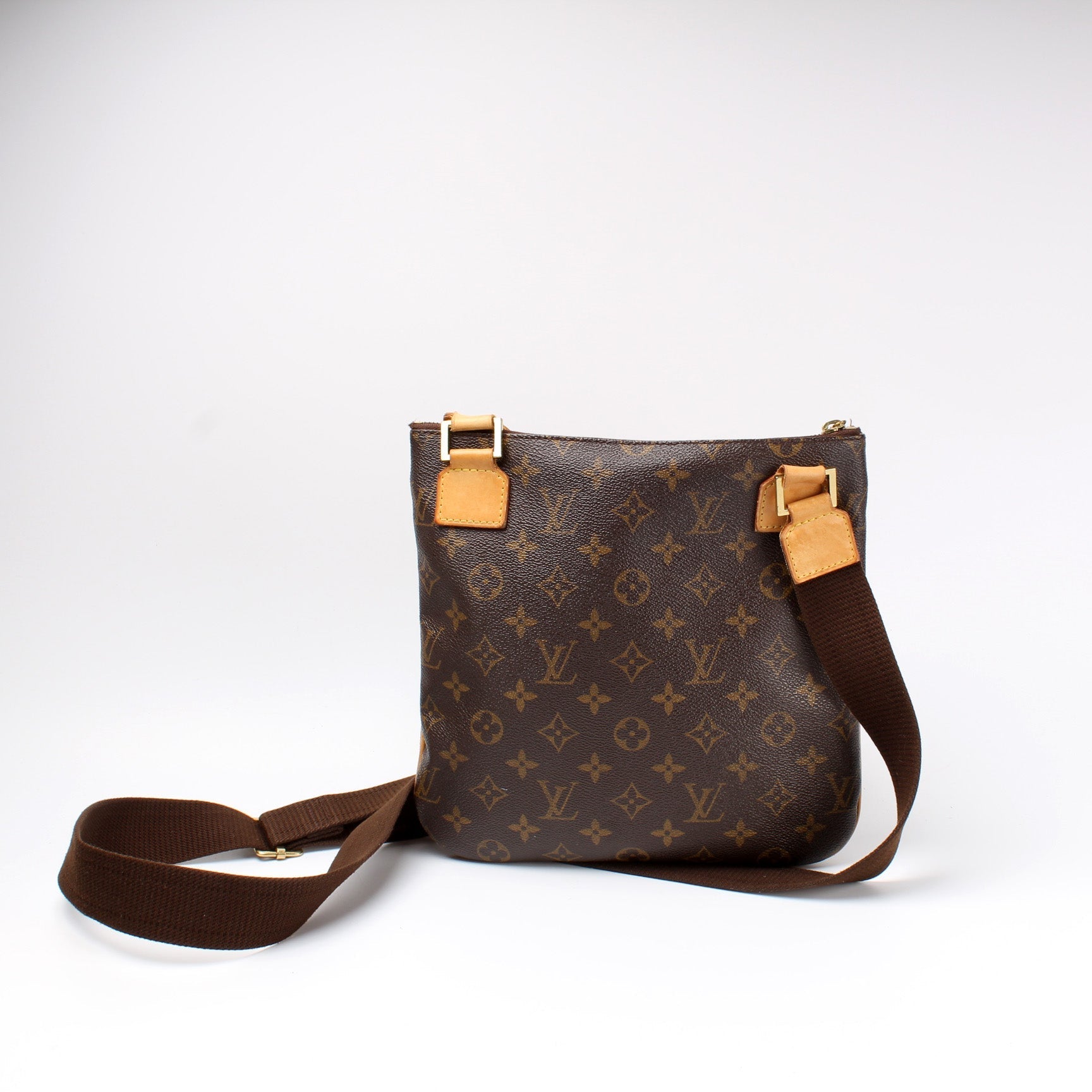 Louis Vuitton Pochette Bosphore Monogram Clutch Bag Bosphore Monogram