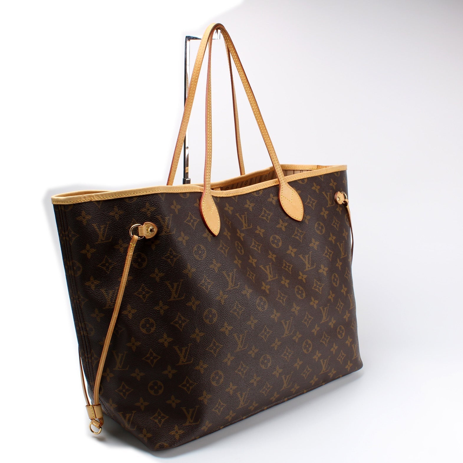 Louis Vuitton Neverfull GM Monogram Tote Bag Monogram 42