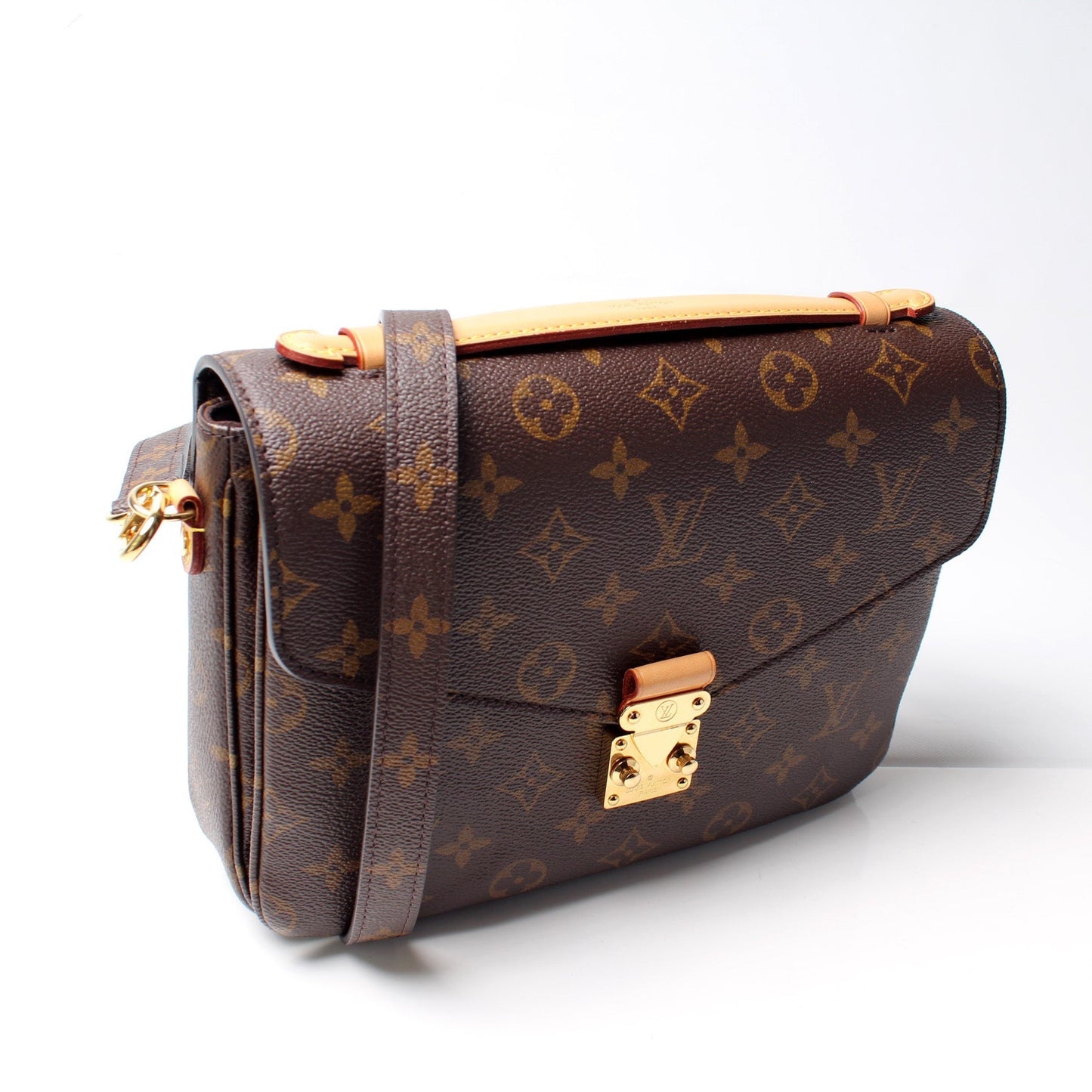 Louis Vuitton Pochette Metis Monogram Clutch Bag Monogram 48
