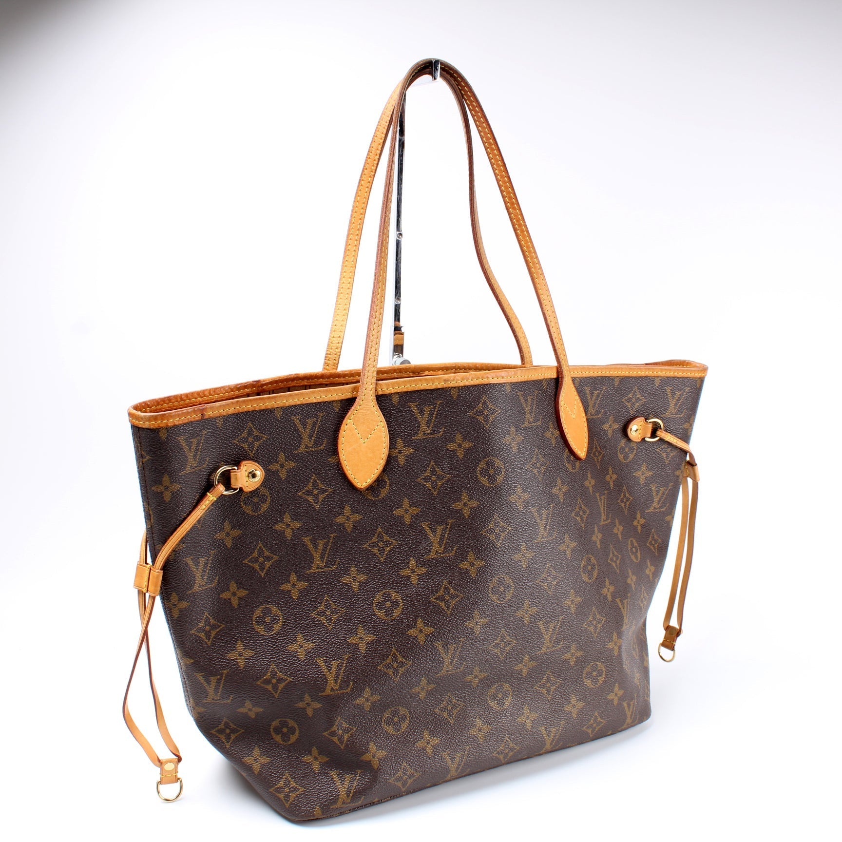 Louis Vuitton Neverfull MM Monogram Tote Bag Monogram 205