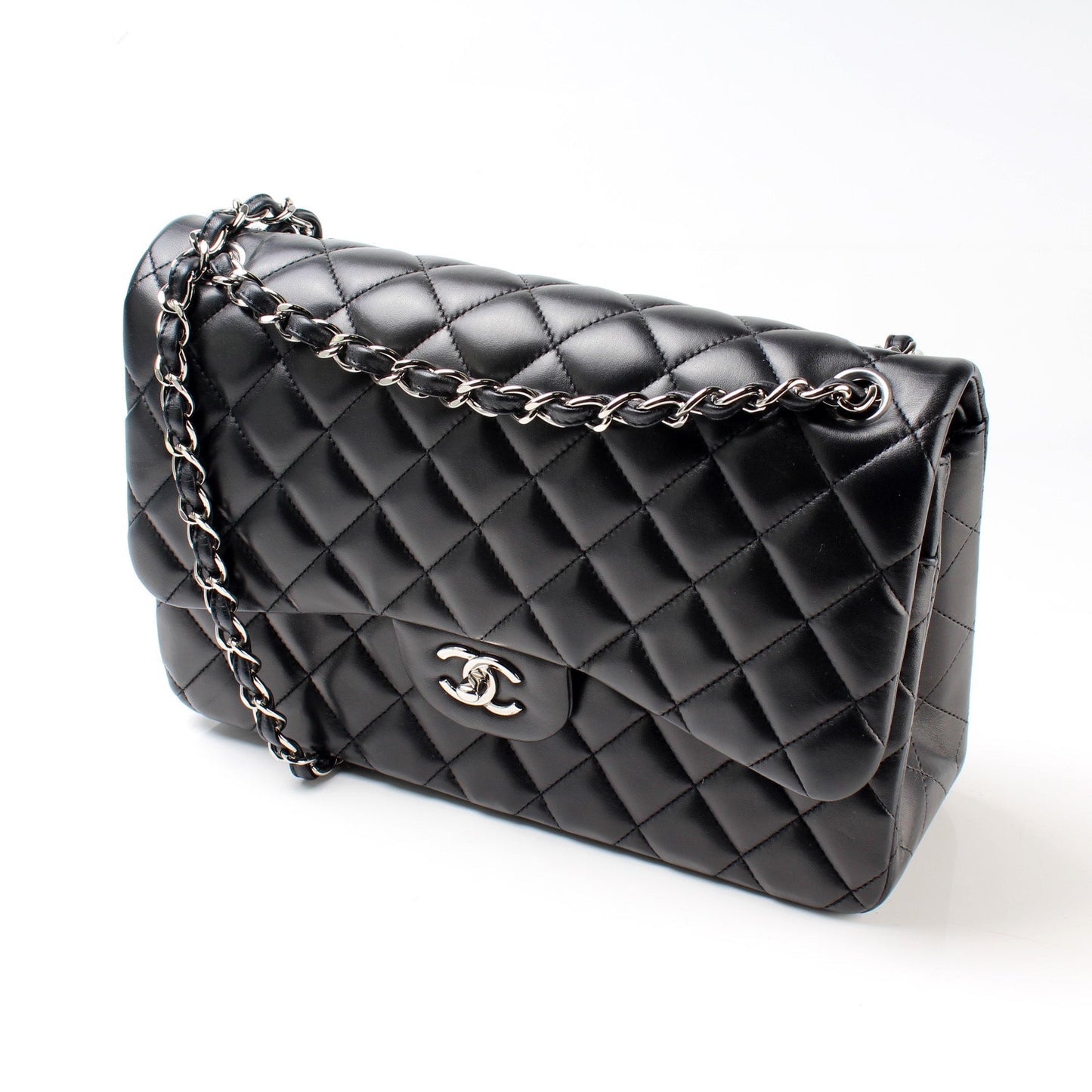 Chanel Classic Flap Jumbo Lambskin 22M Handbag