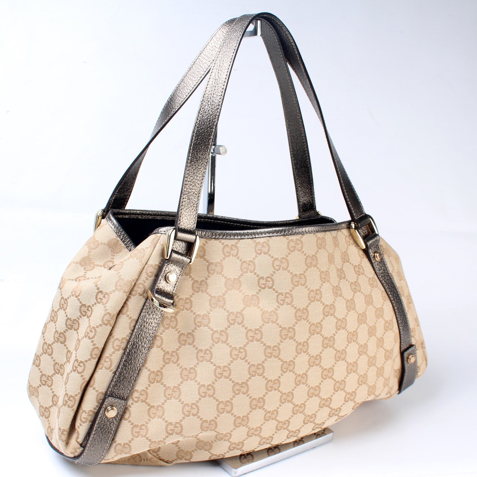 Gucci Abbey Canvas Medium Tote Bag