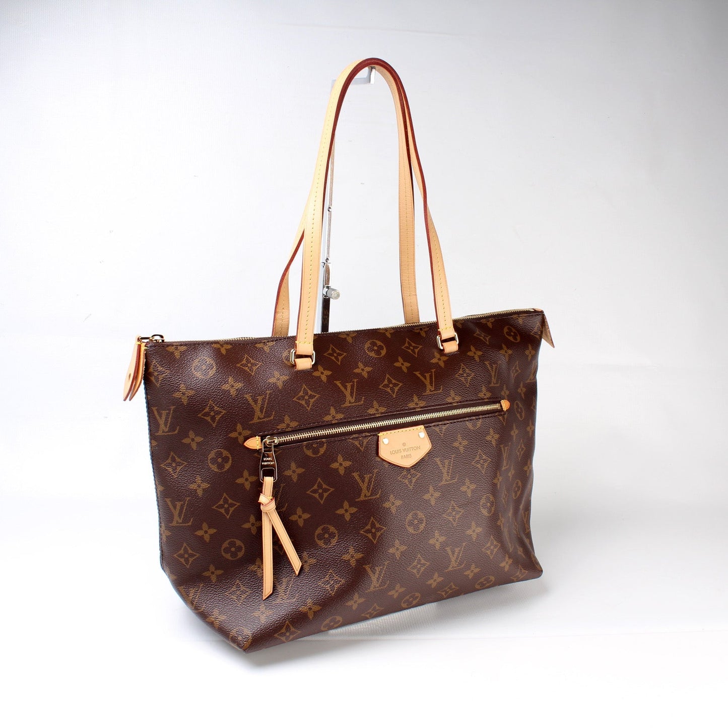 Louis Vuitton Iena MM Monogram Handbag Monogram 9