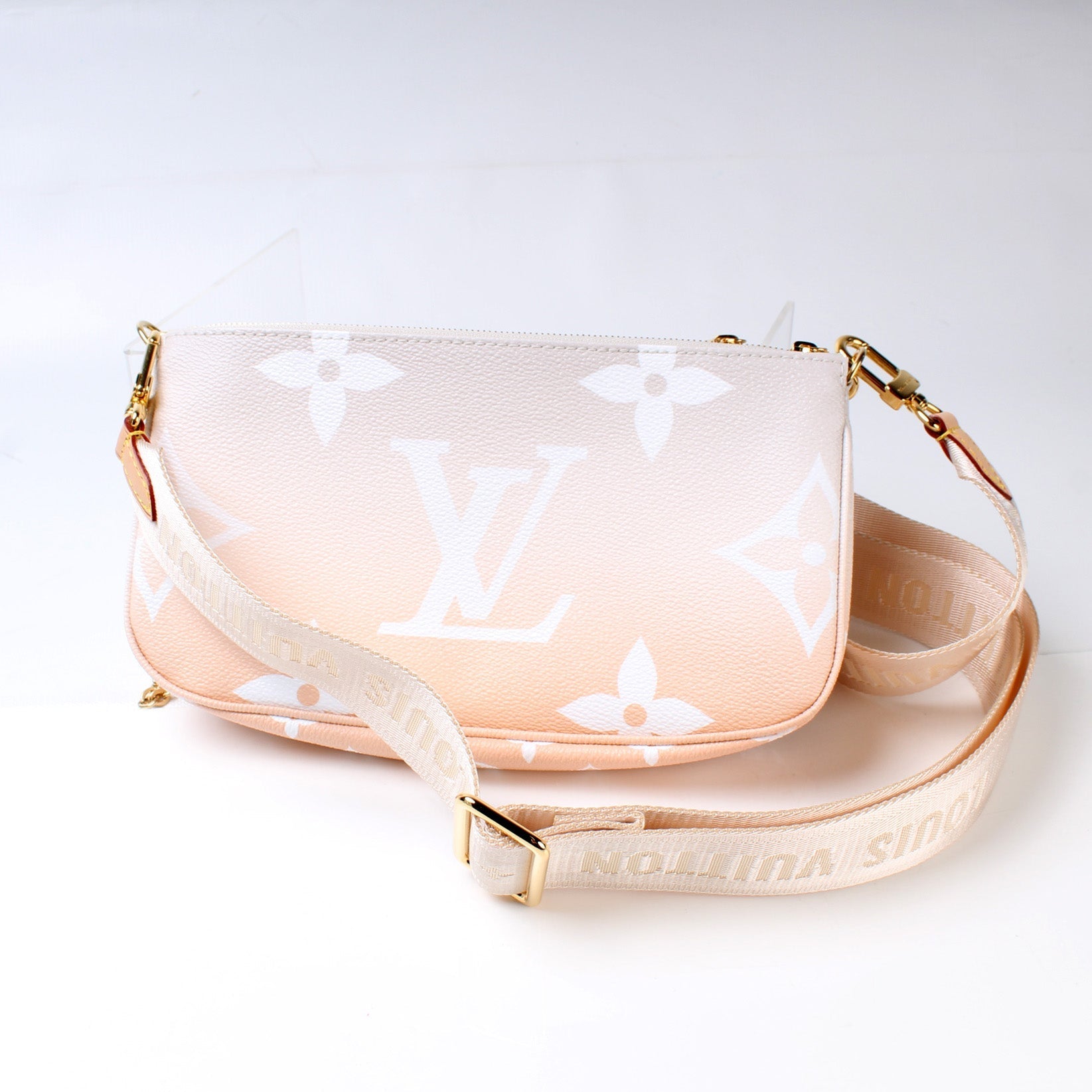 Louis Vuitton Multi Pochette By Pool Clutch Bag