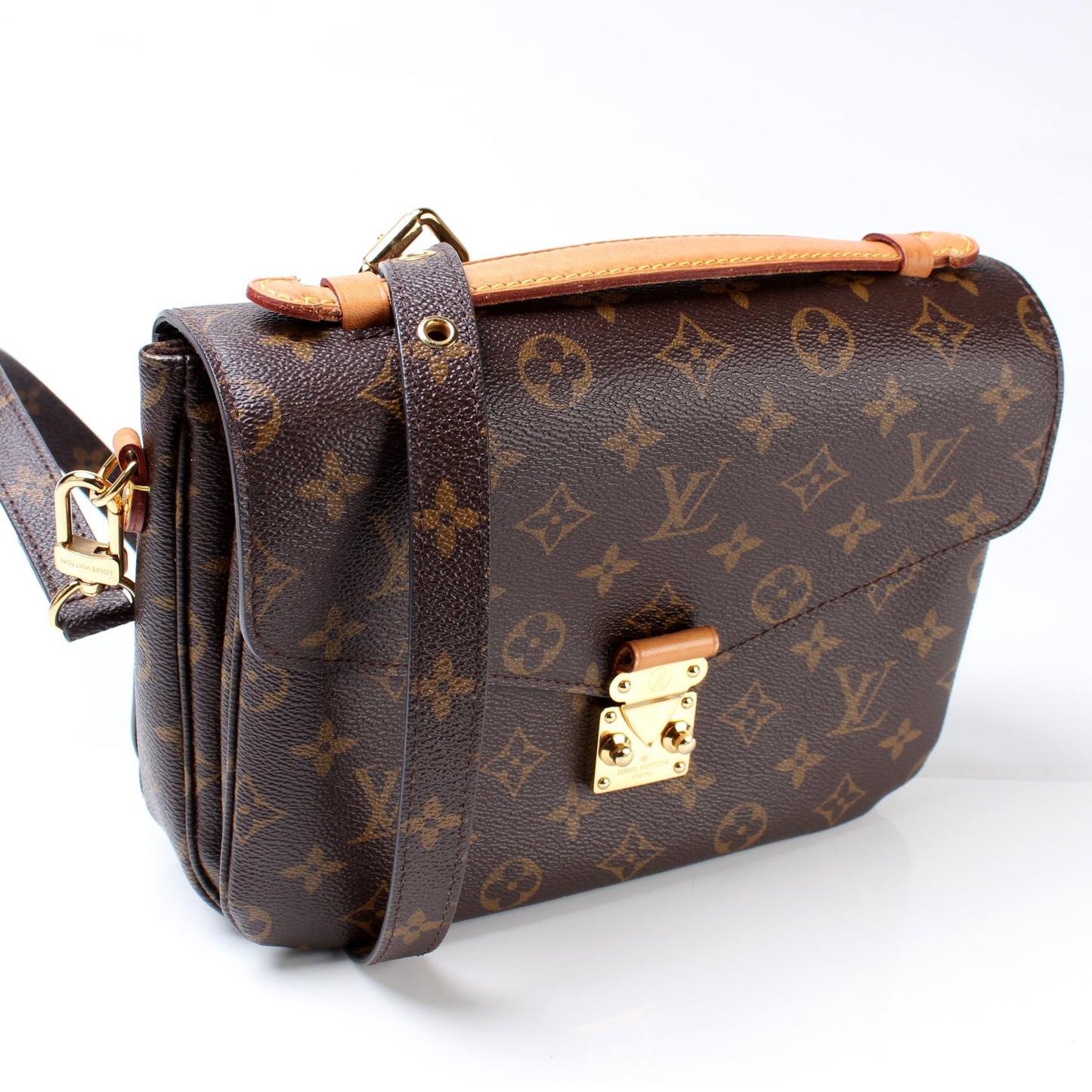 Louis Vuitton Pochette Metis Monogram Clutch Bag Monogram 54