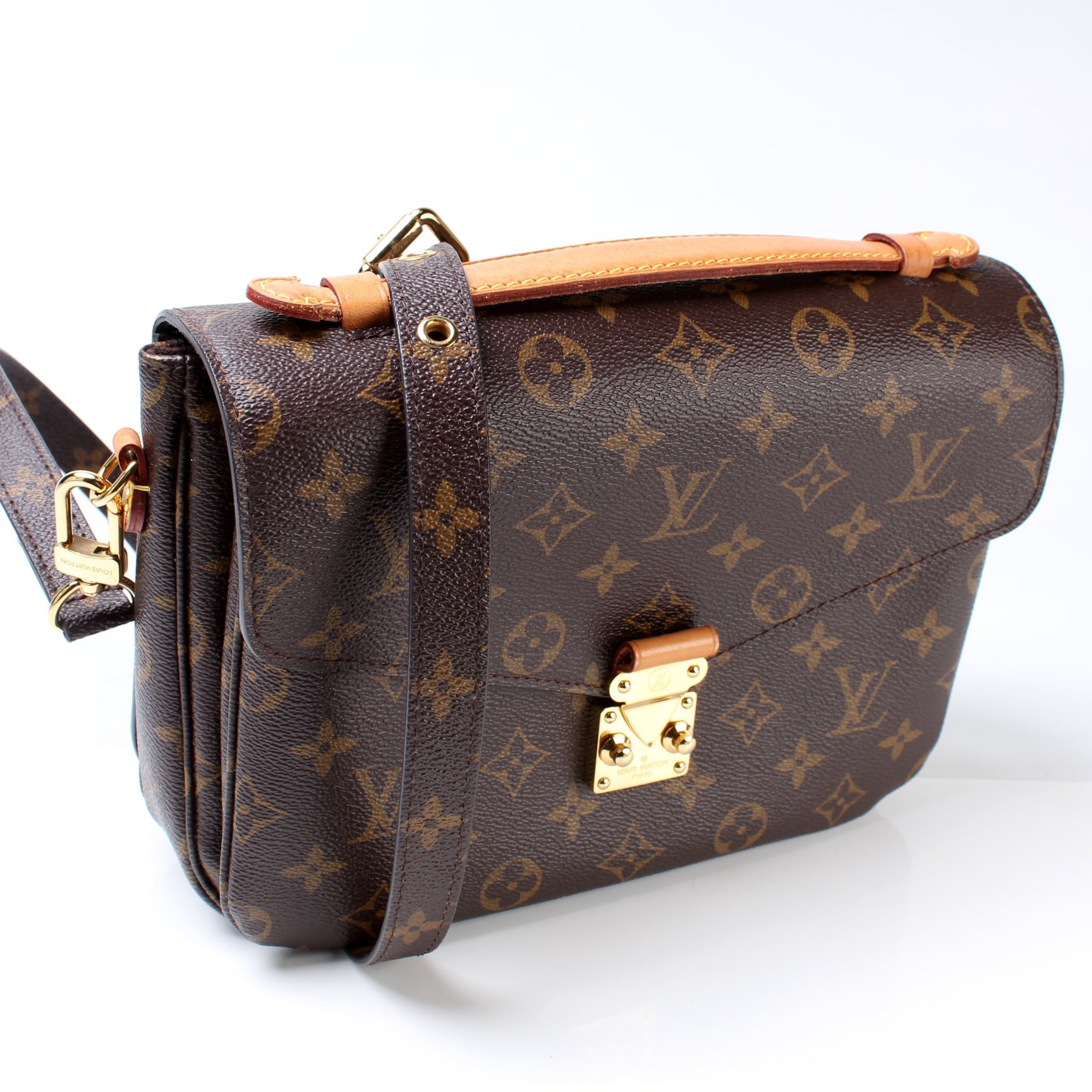 Louis Vuitton Pochette Metis Monogram Clutch Bag Monogram 54
