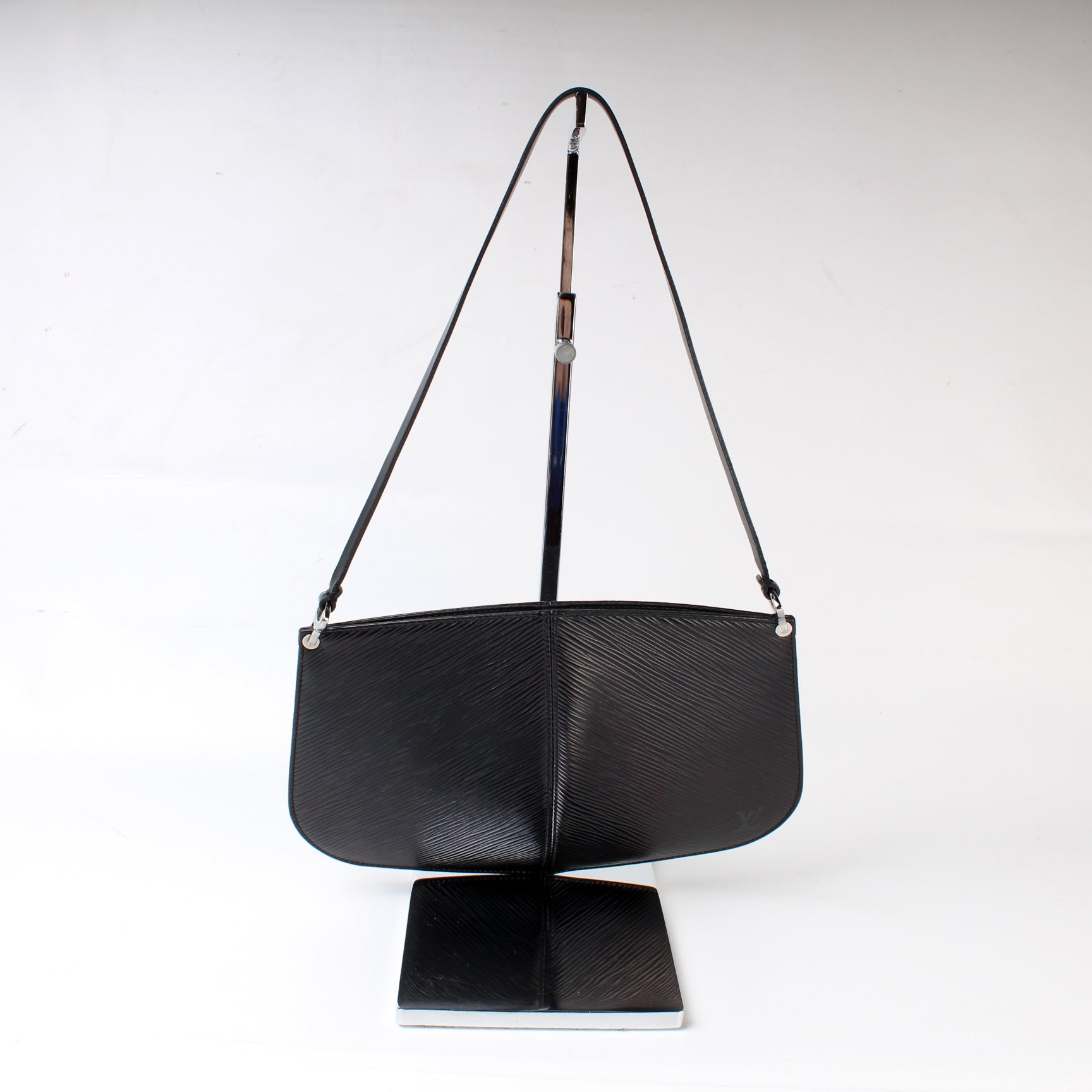 Louis Vuitton Demi Lune Pochette Epi Clutch Bag Epi 1