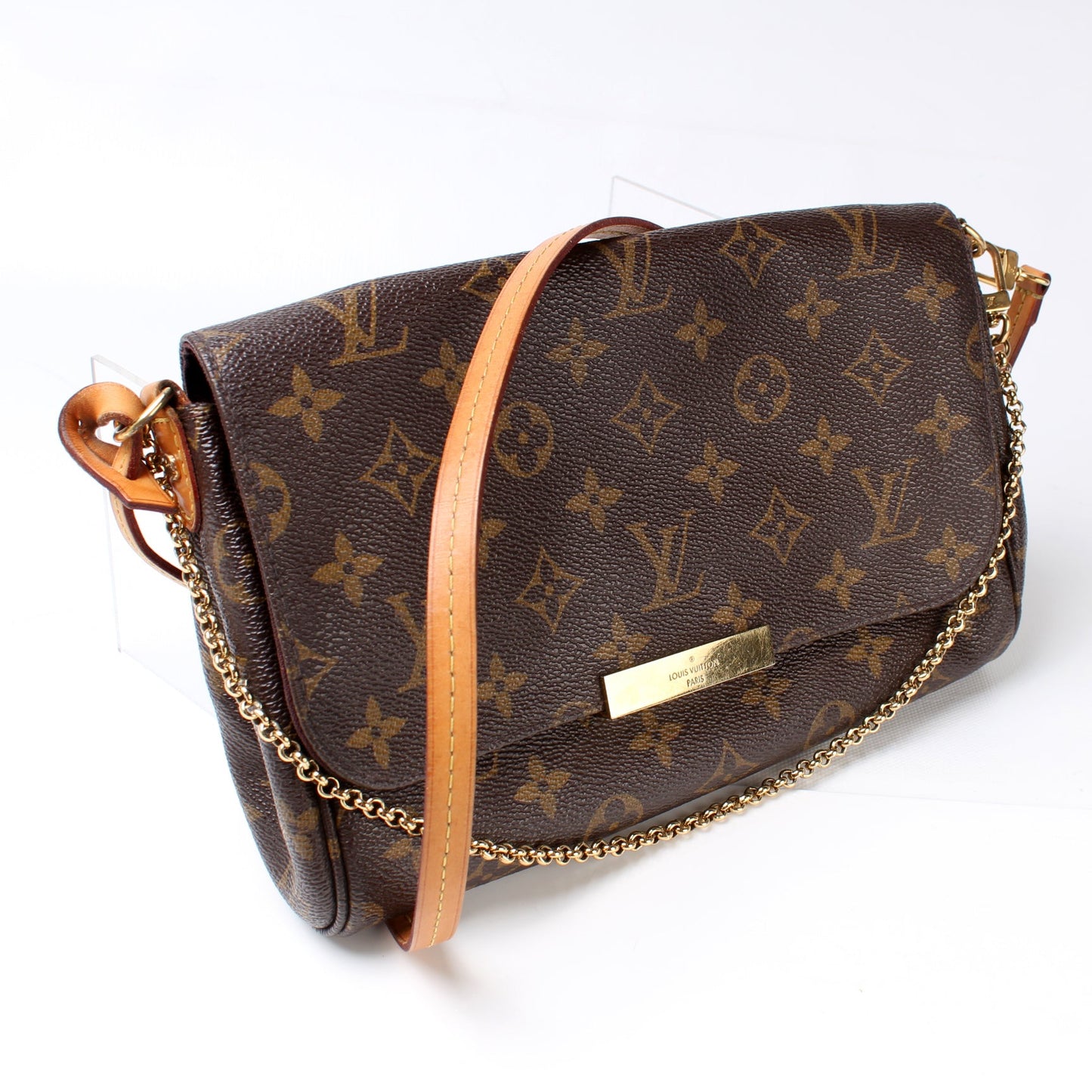 Louis Vuitton Favorite MM Monogram Handbag Monogram 64