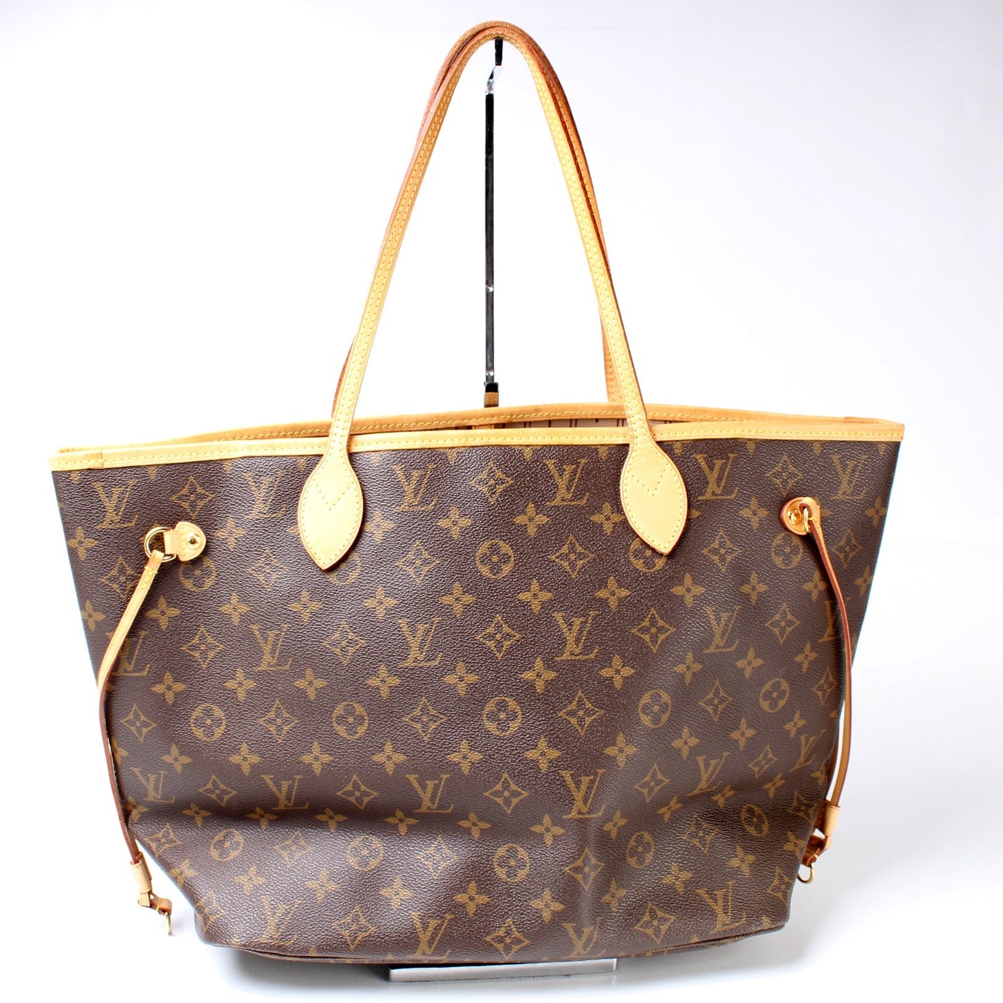 Louis Vuitton Neverfull MM Monogram Tote Bag Monogram 240