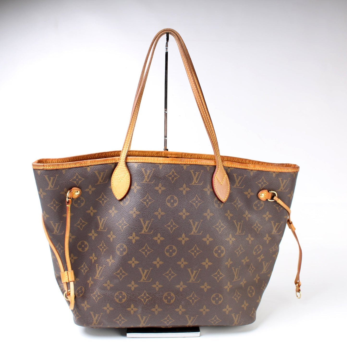 Louis Vuitton Neverfull MM Monogram Tote Bag Monogram 241