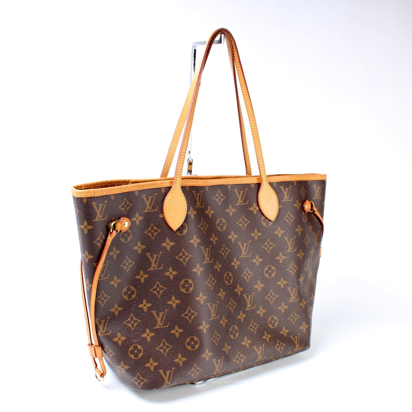 Louis Vuitton Neverfull MM Monogram Tote Bag Monogram 33