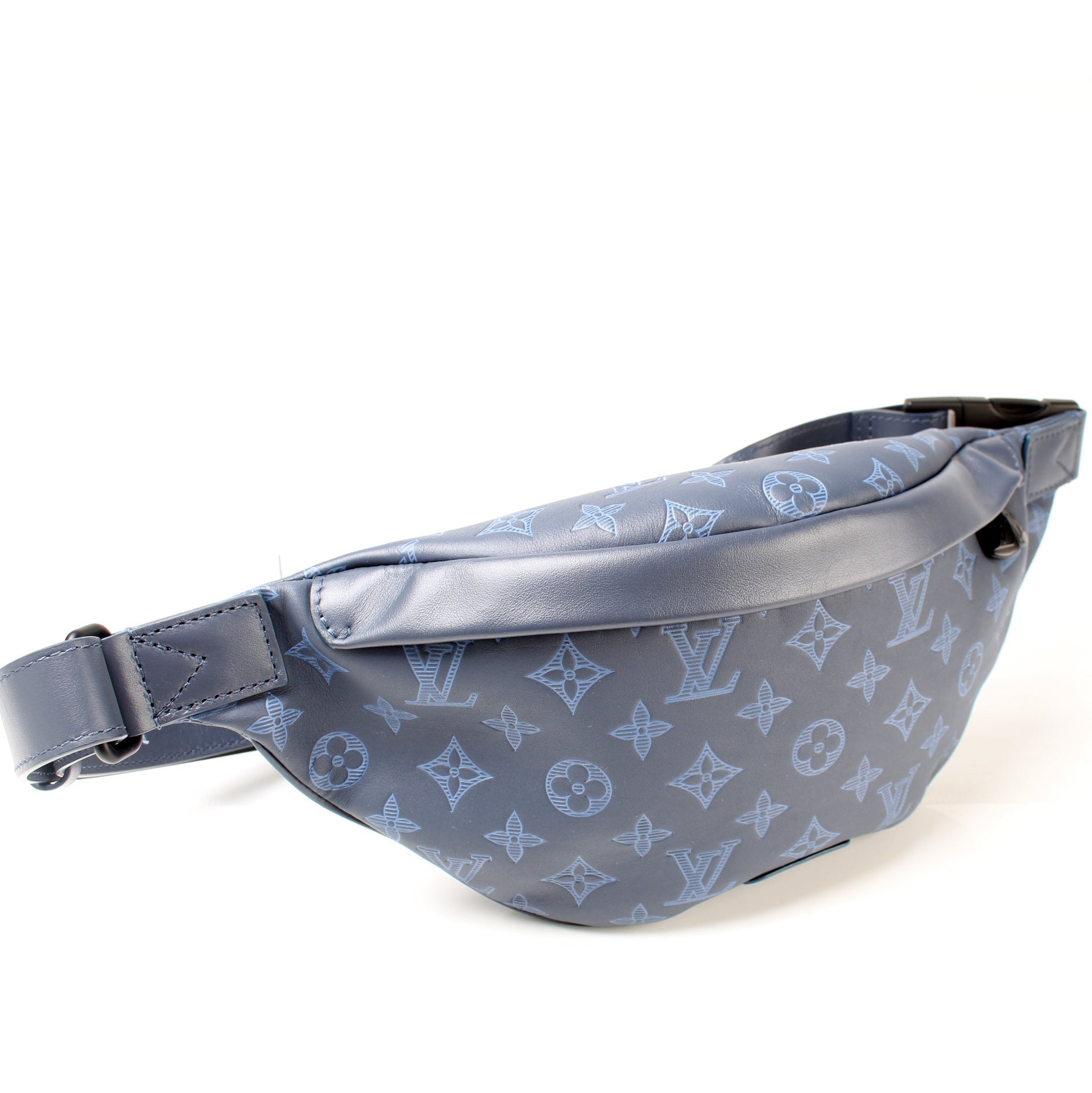 Louis Vuitton Discovery Bumbag PM Shadow Handbag