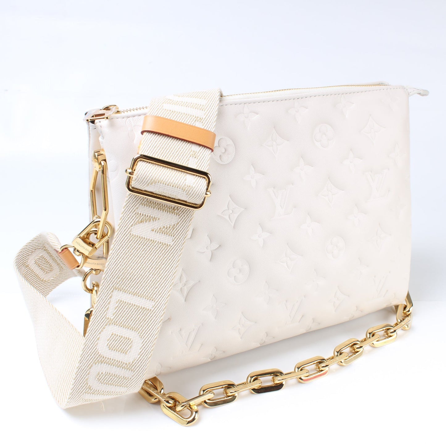 Louis Vuitton Coussin PM Lambskin Handbag Lambskin 8