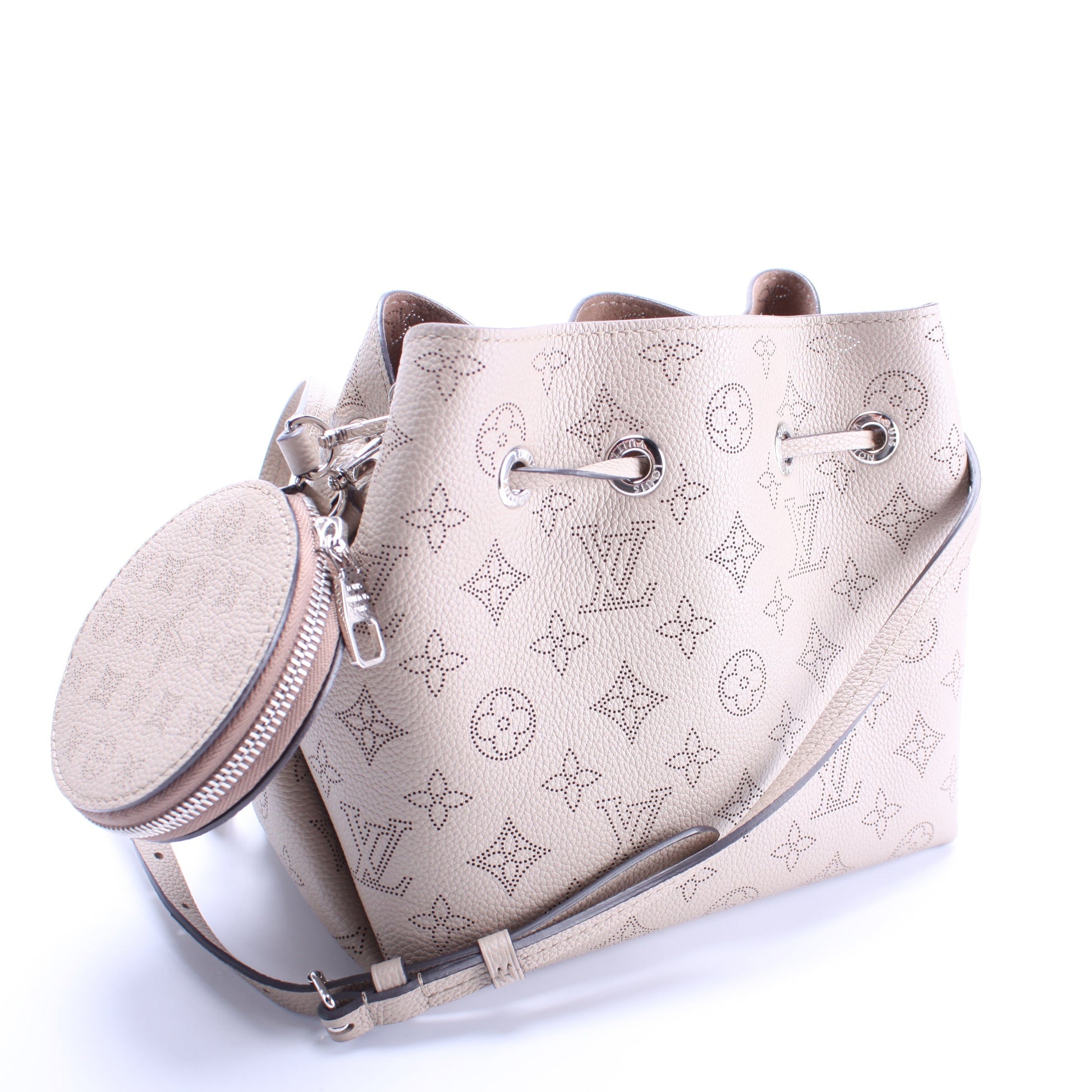 Louis Vuitton Bella Mahina Handbag Mahina 1