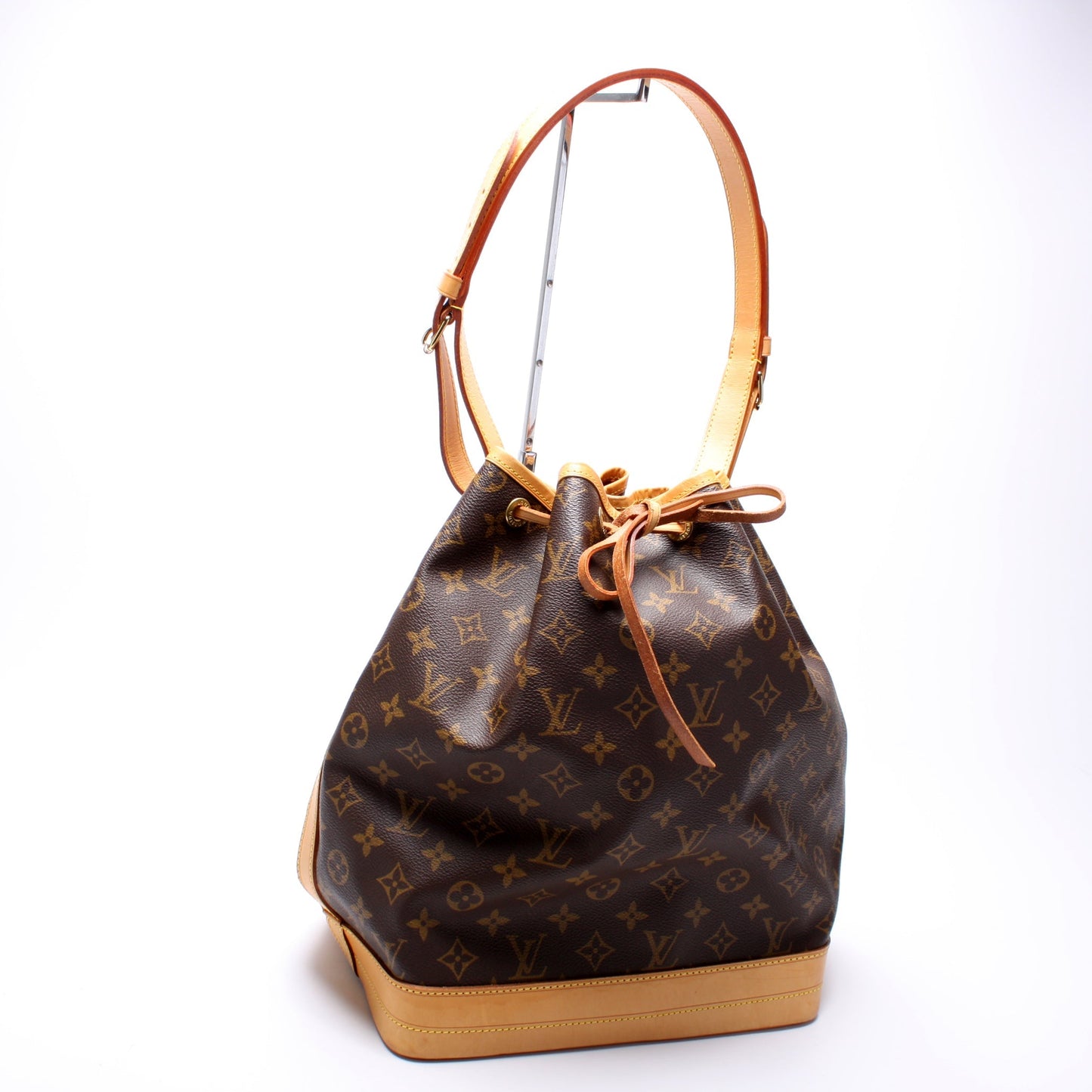 Louis Vuitton Noe Monogram Handbag Monogram 8