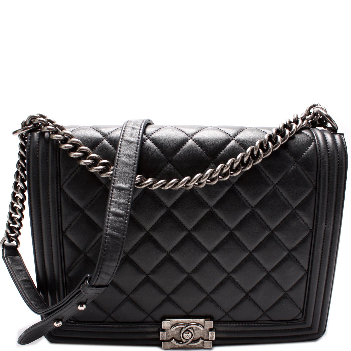 Chanel Boy Flap Lambskin 19M Handbag