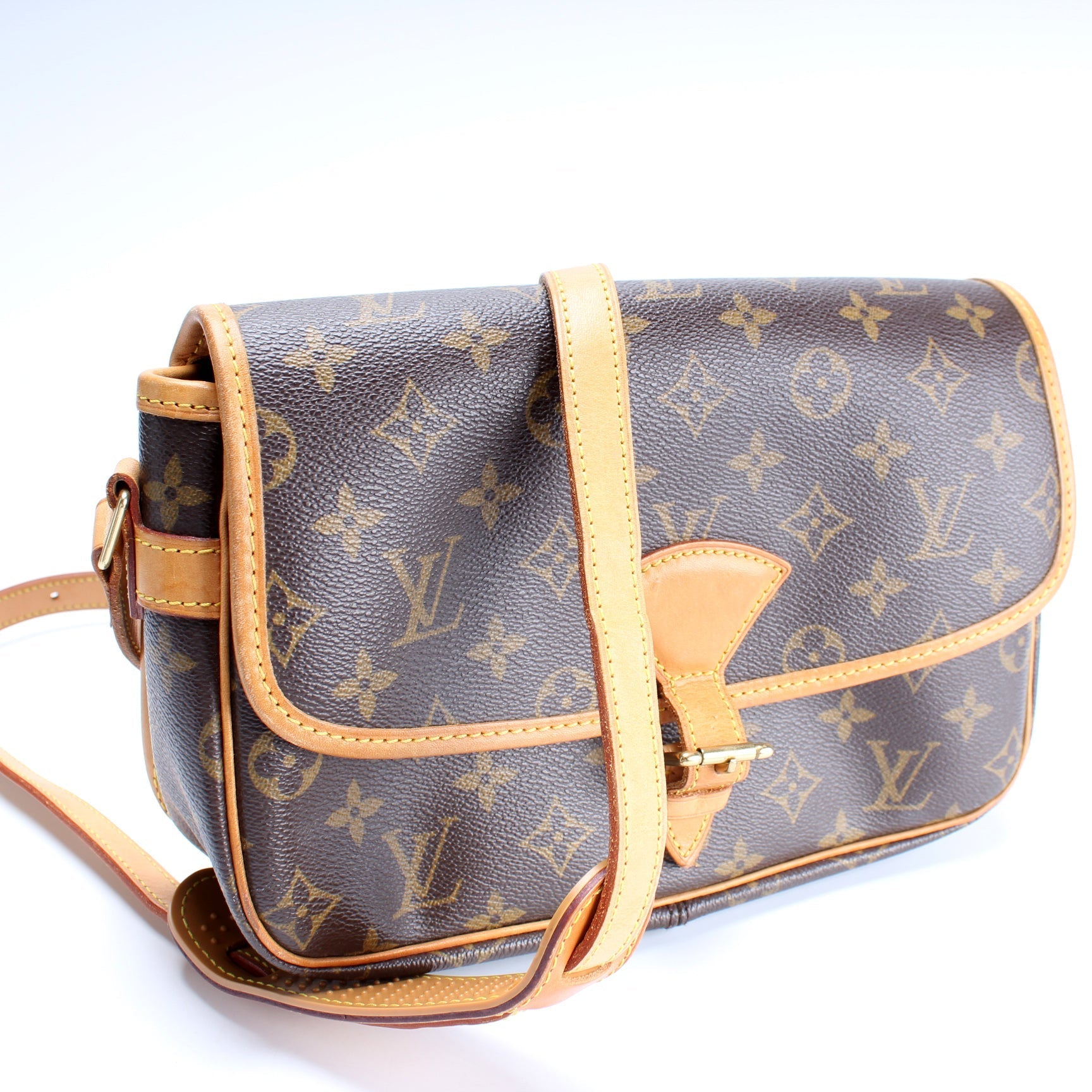 Louis Vuitton Sologne Monogram Handbag Monogram 3