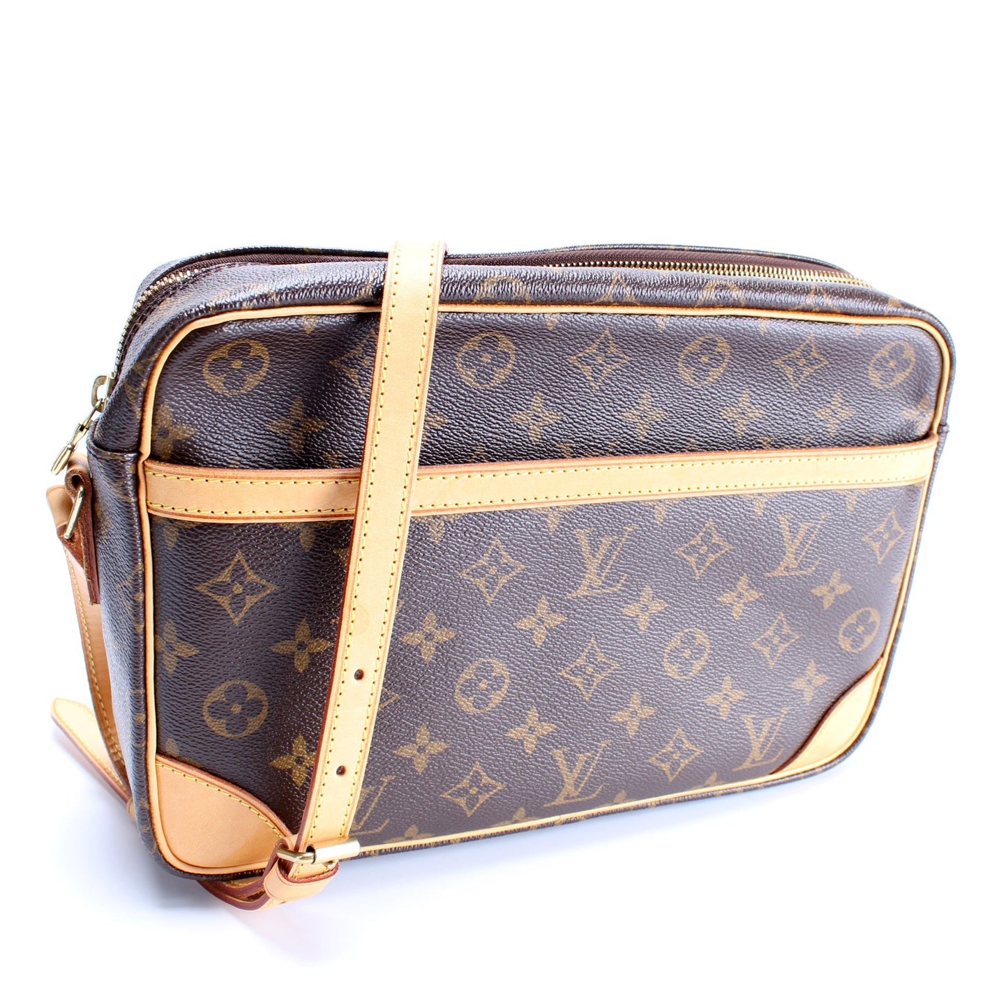 Louis Vuitton Trocadero 30 Monogram Handbag Monogram 14