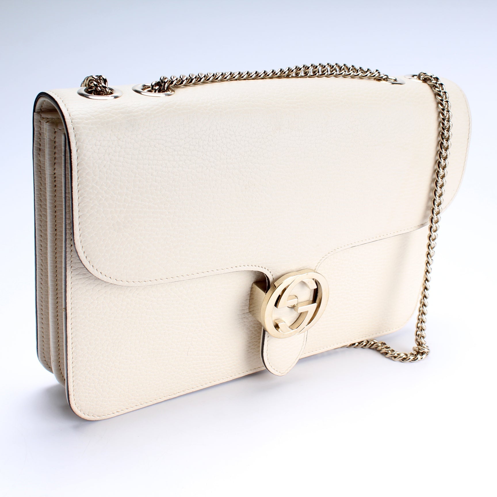 Gucci Interlocking GG Shoulder Bag 4