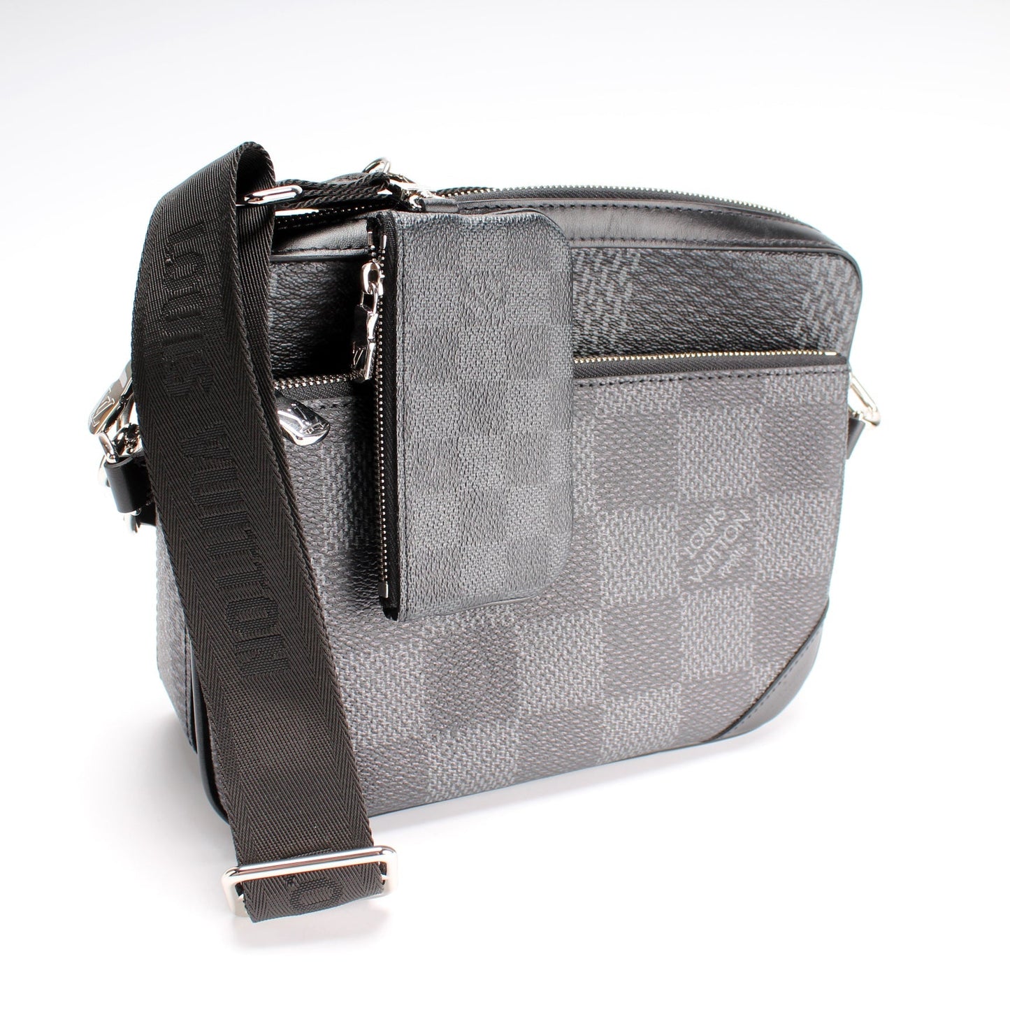 Louis Vuitton Trio Messenger 3D Graphite Damier Crossbody Bag