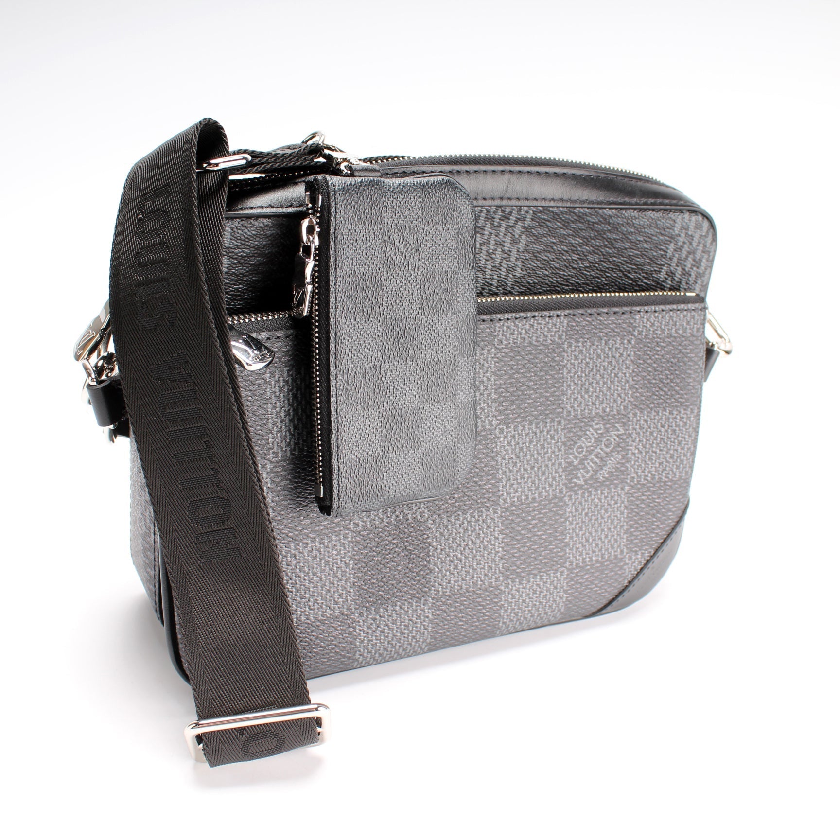 Louis Vuitton Trio Messenger 3D Graphite Damier Crossbody Bag