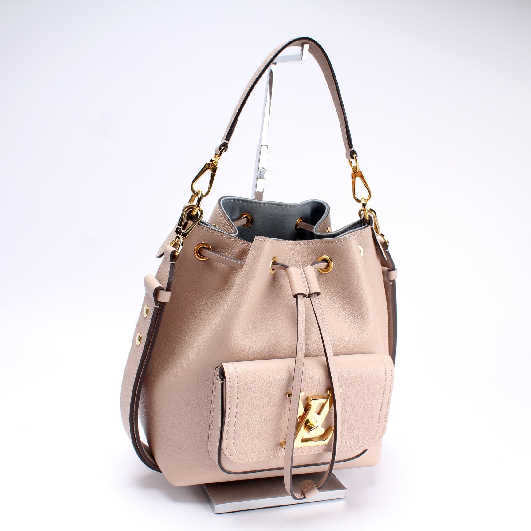 Louis Vuitton Lockme Bucket Bag Bucket 1