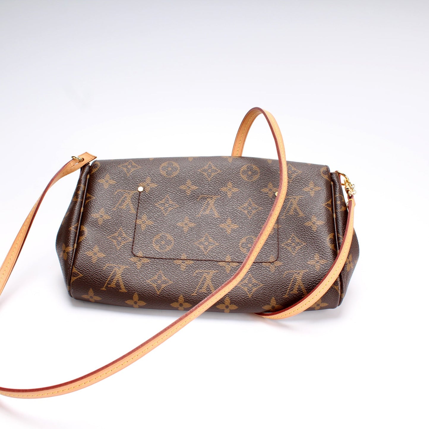 Louis Vuitton Favorite MM Monogram Handbag Monogram 2