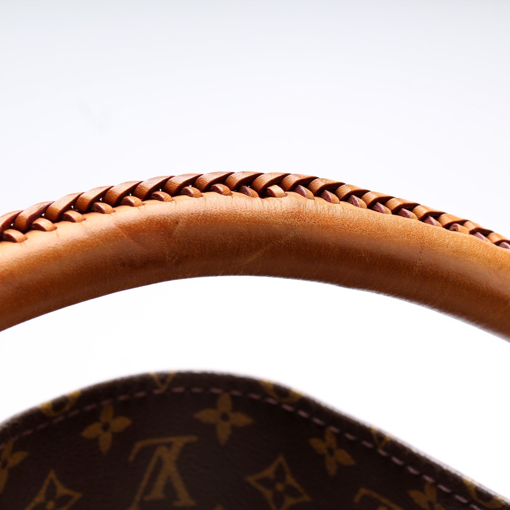 Louis Vuitton Artsy GM Monogram Handbag Monogram 3