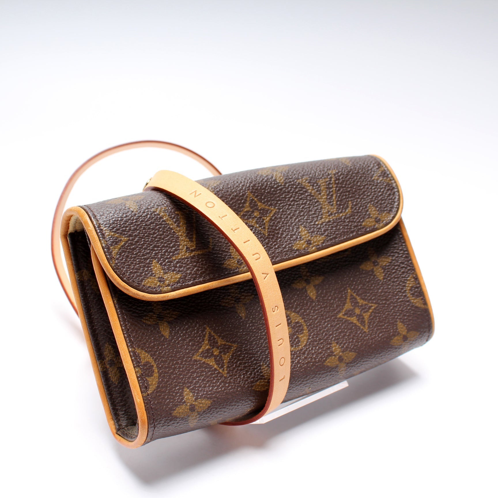 Louis Vuitton Pochette Florentine Monogram Clutch Bag Monogram 9