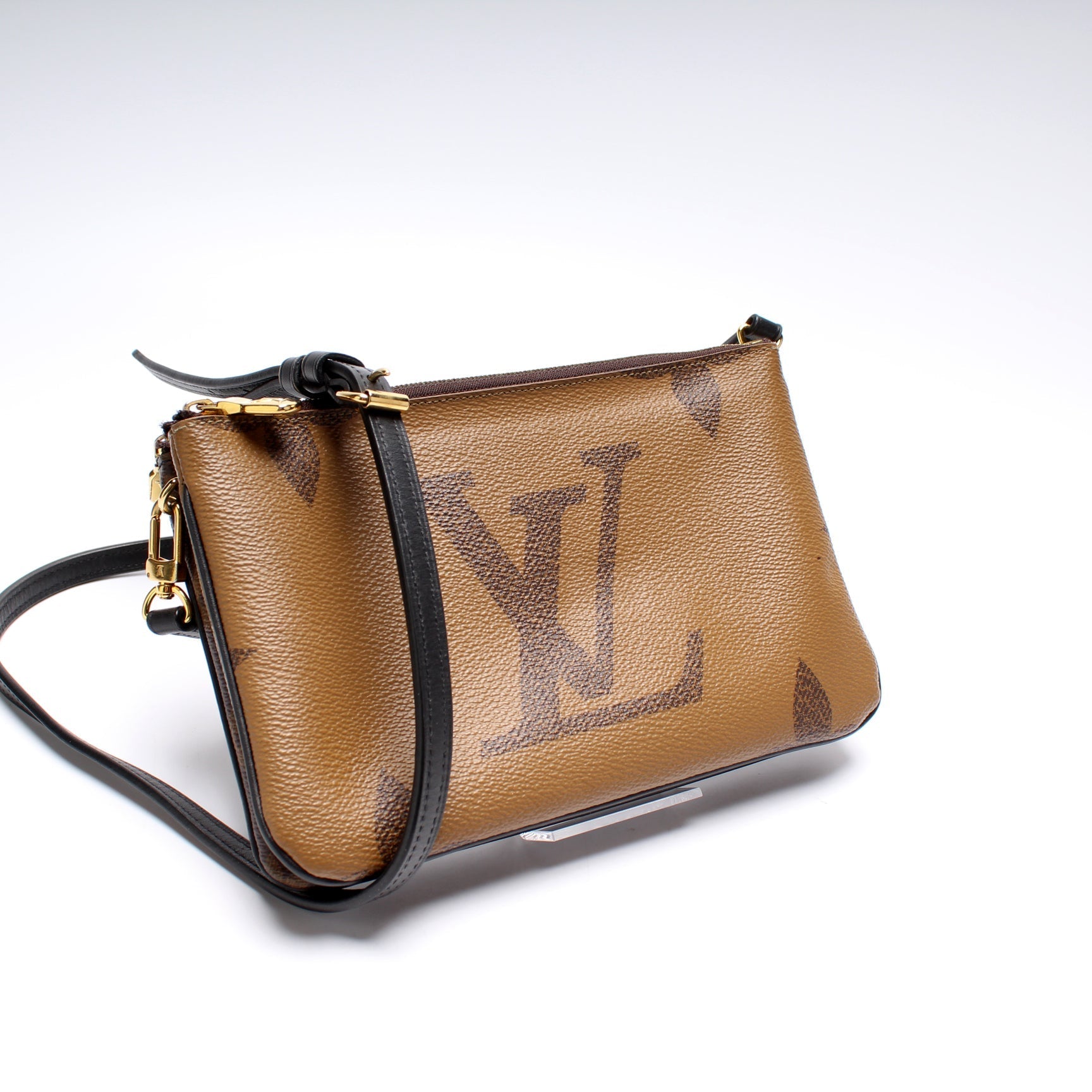Louis Vuitton Double Zip Pochette Giant Reverse Monogram Clutch Bag