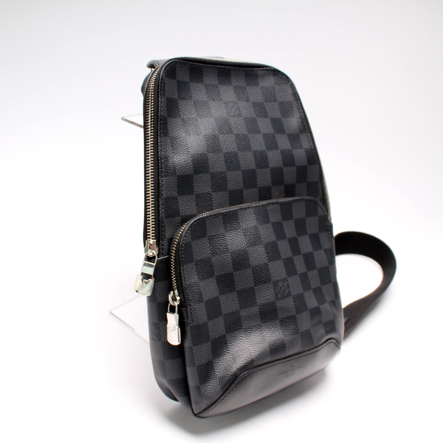 Louis Vuitton Avenue Sling Graphite Damier Crossbody Bag Graphite 1