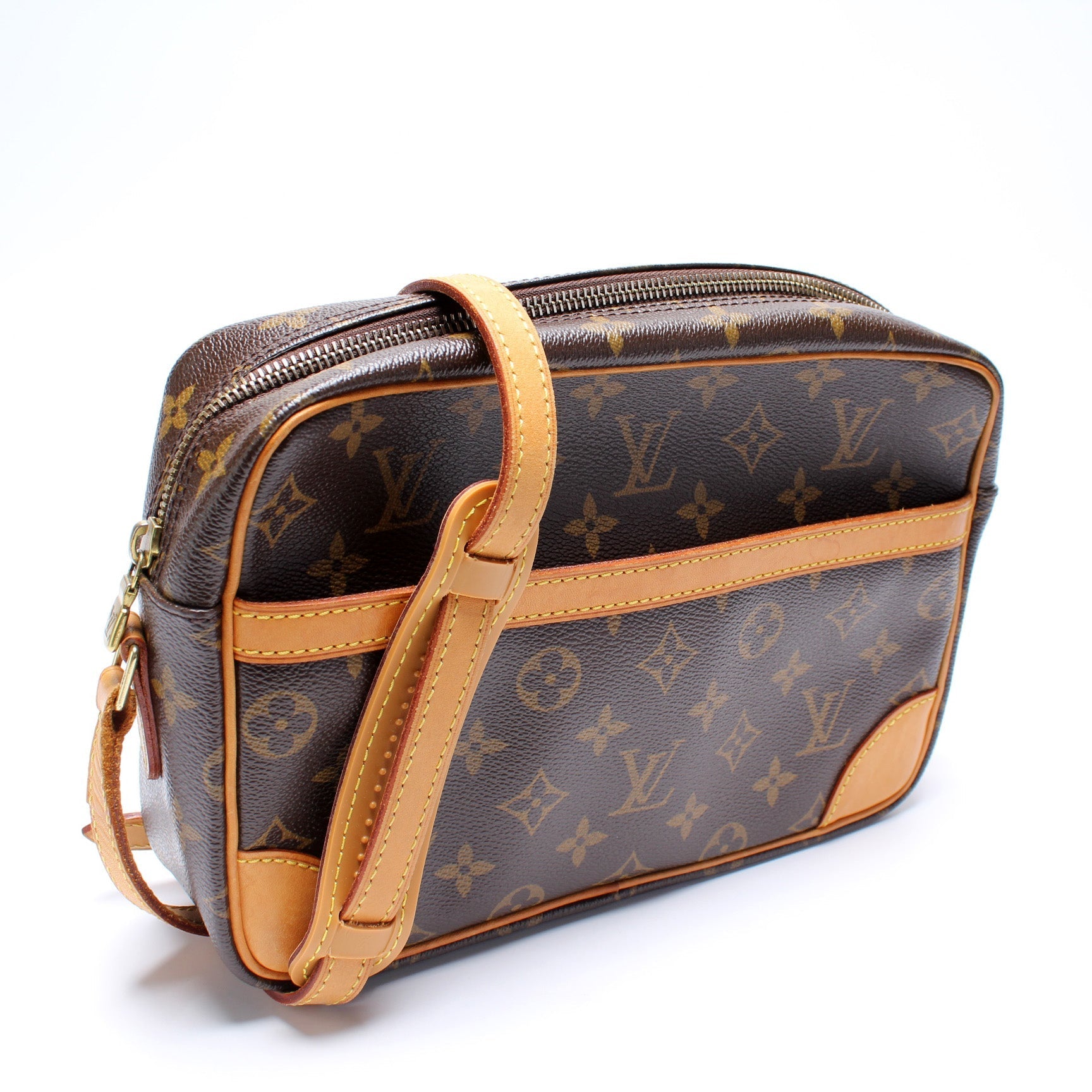 Louis Vuitton Trocadero 27 Monogram Handbag Monogram 3