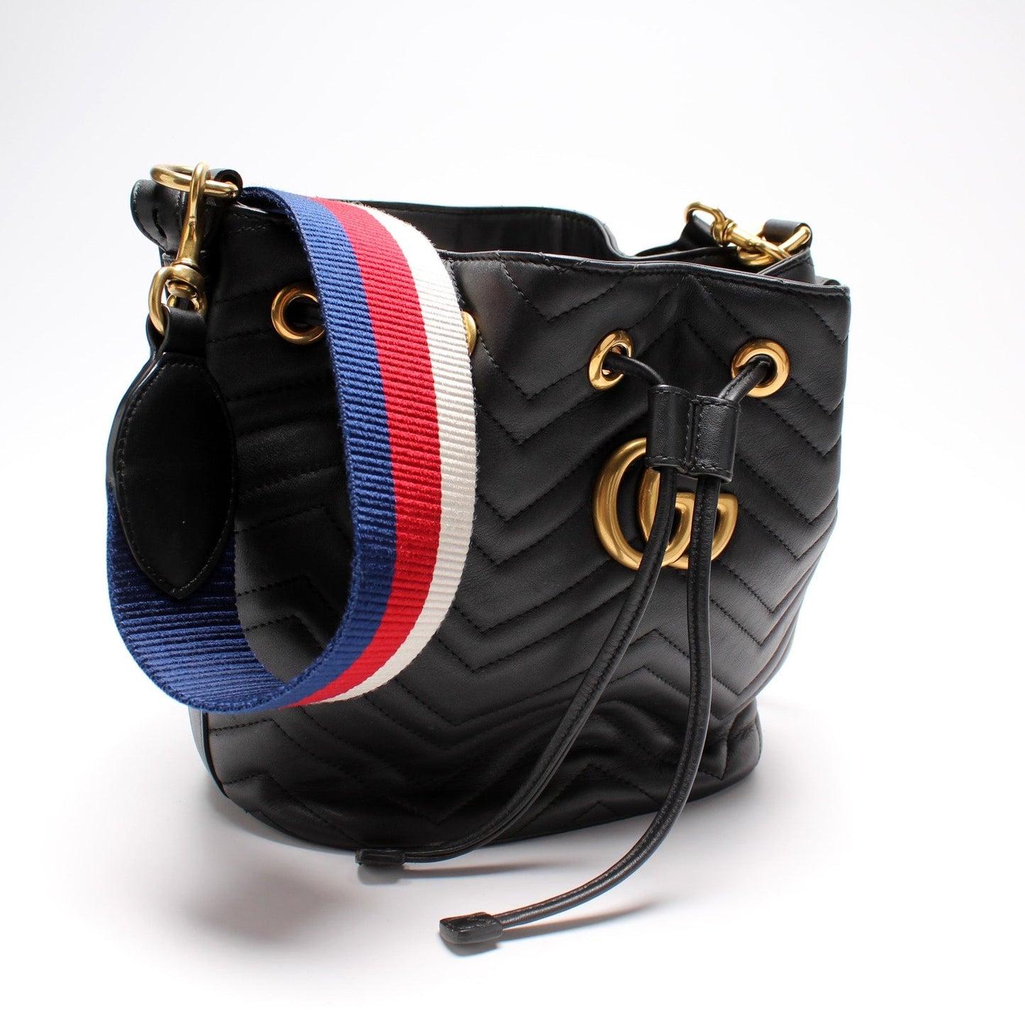 Gucci GG Marmont Bucket Bag Bucket 2