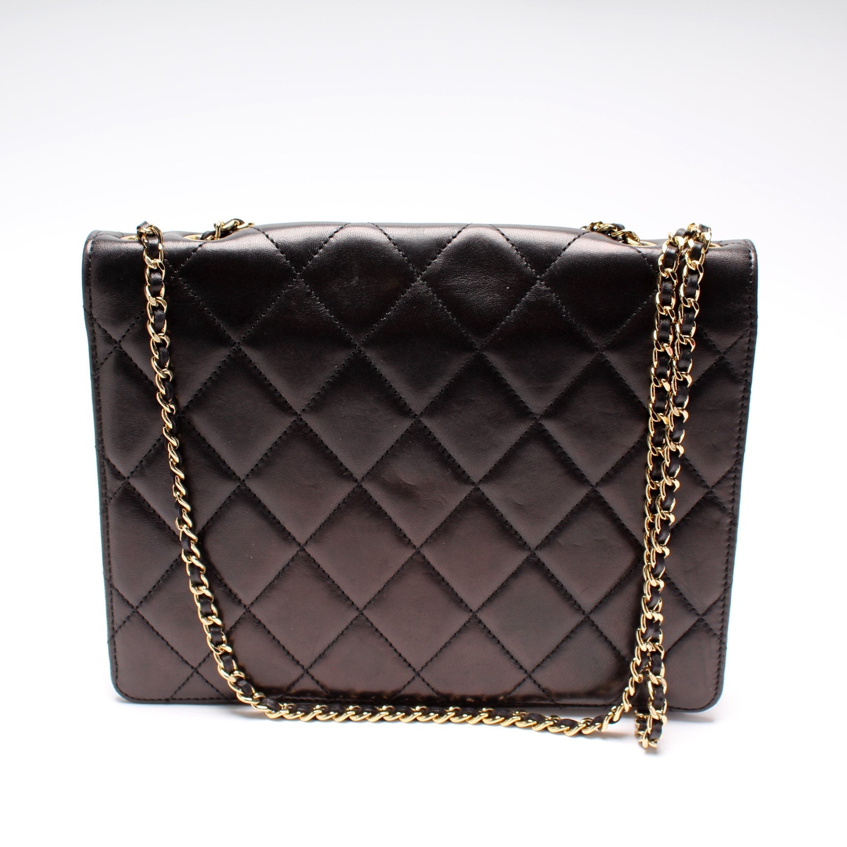 Chanel Golden Class Flap Quilted Lambskin 18M Handbag
