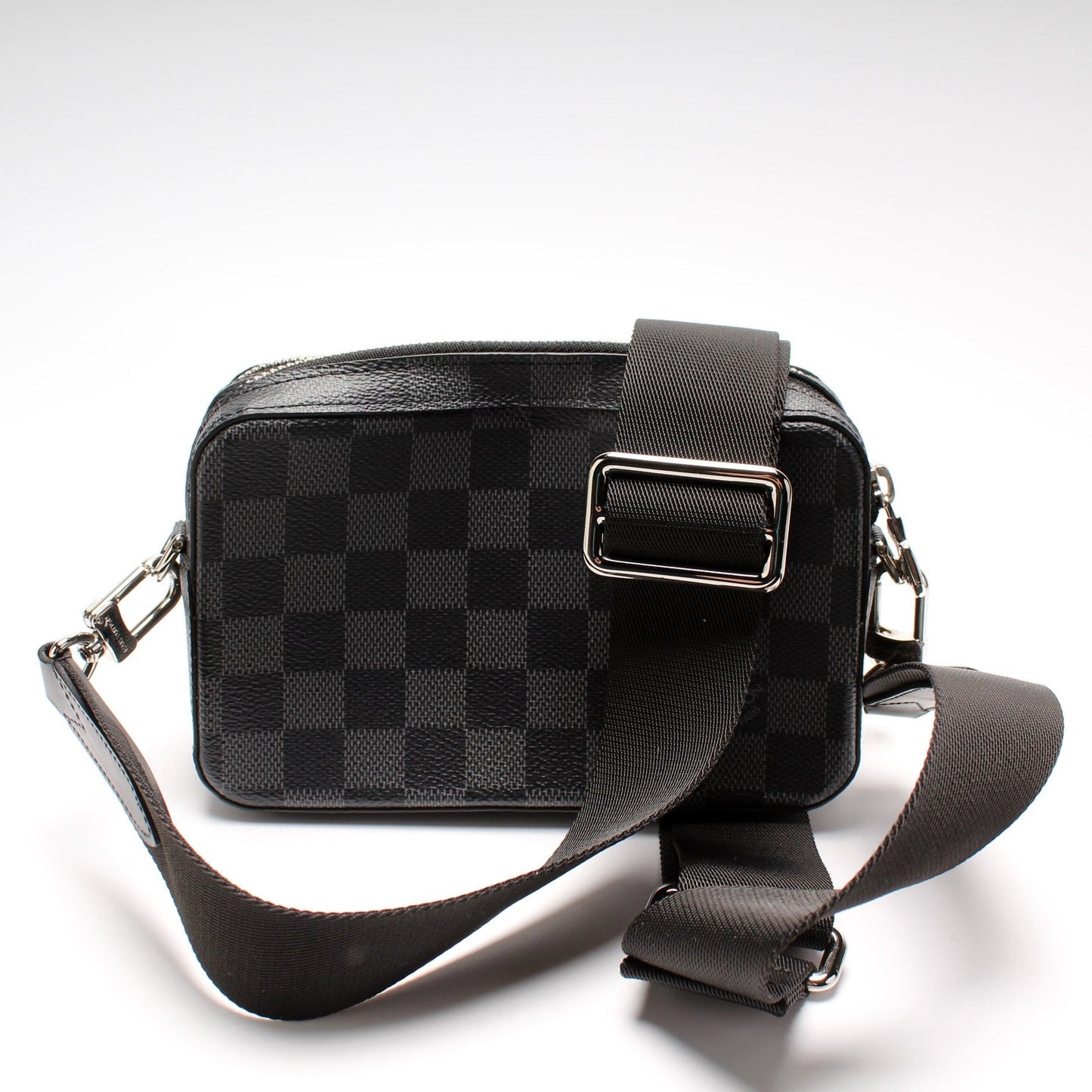 Louis Vuitton Alpha Wearable Graphite Damier Wallet Case