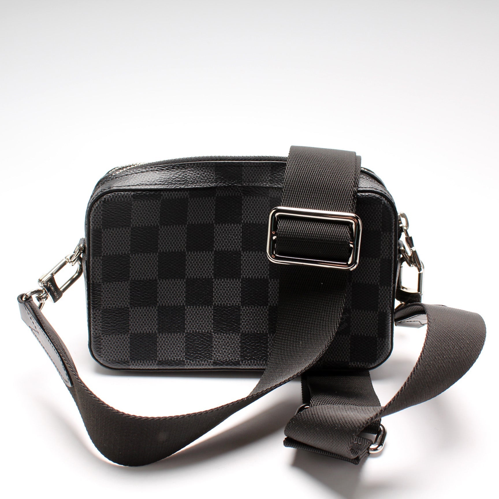 Louis Vuitton Alpha Wearable Graphite Damier Wallet Case