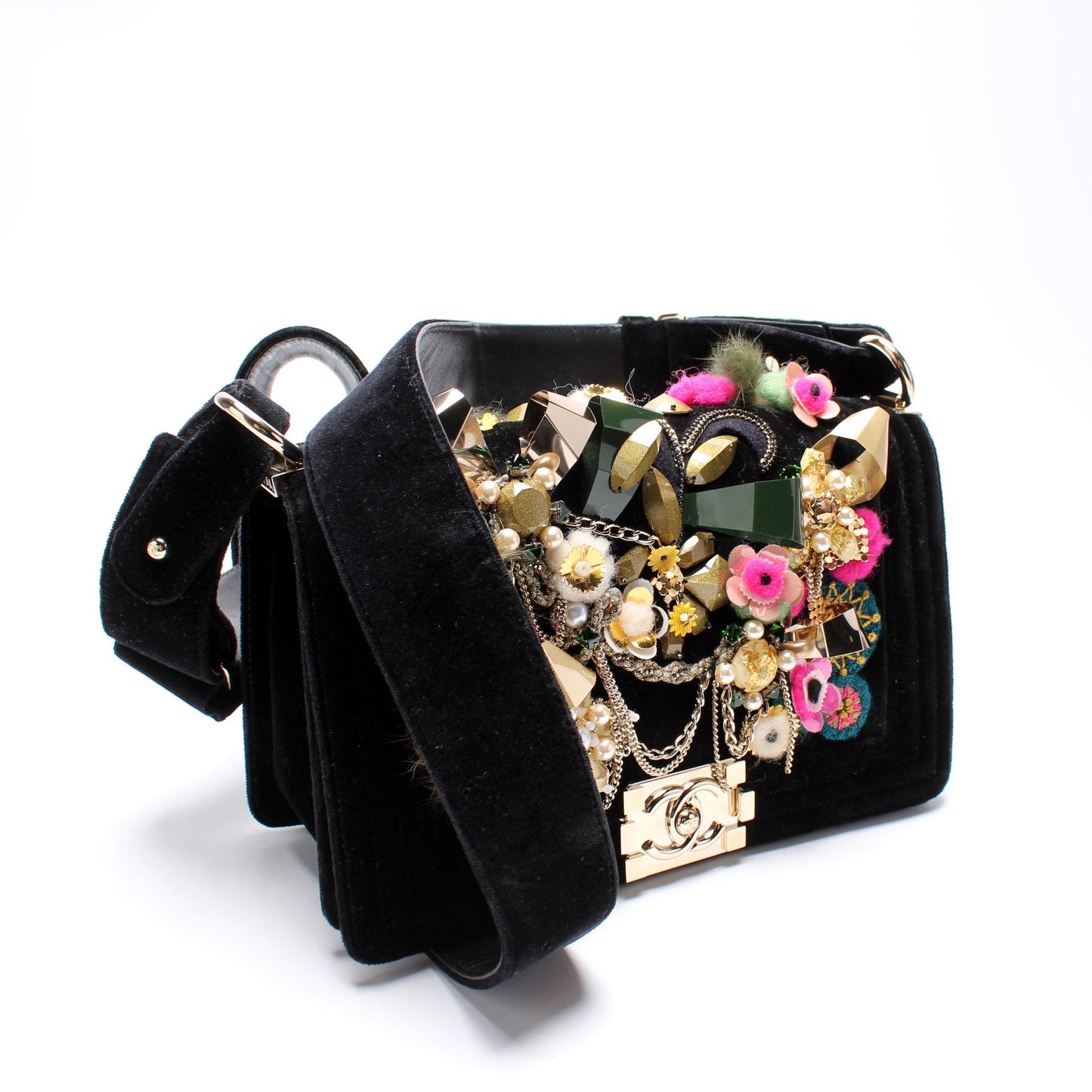 Chanel Metiers D'Art Boy Flap Velvet 21M Handbag