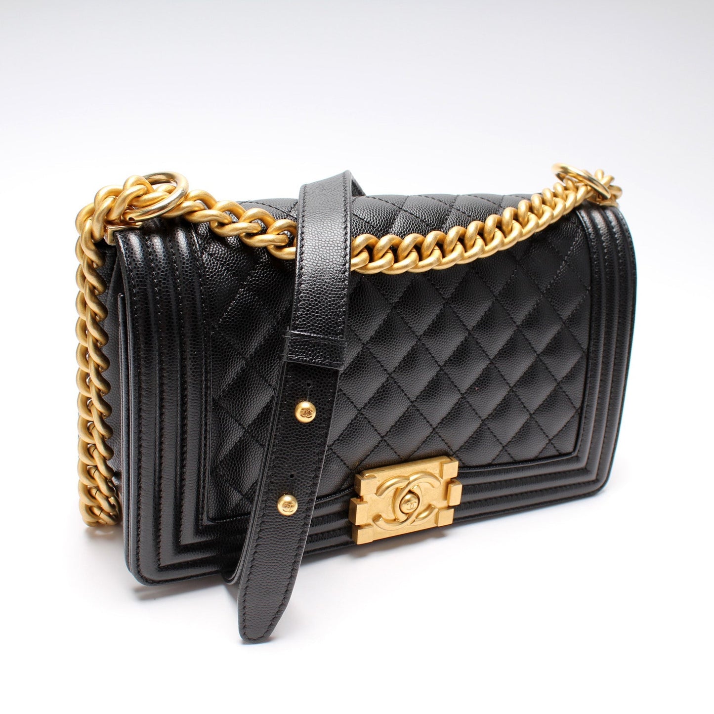 Chanel Boy Flap New Caviar 32+M Handbag