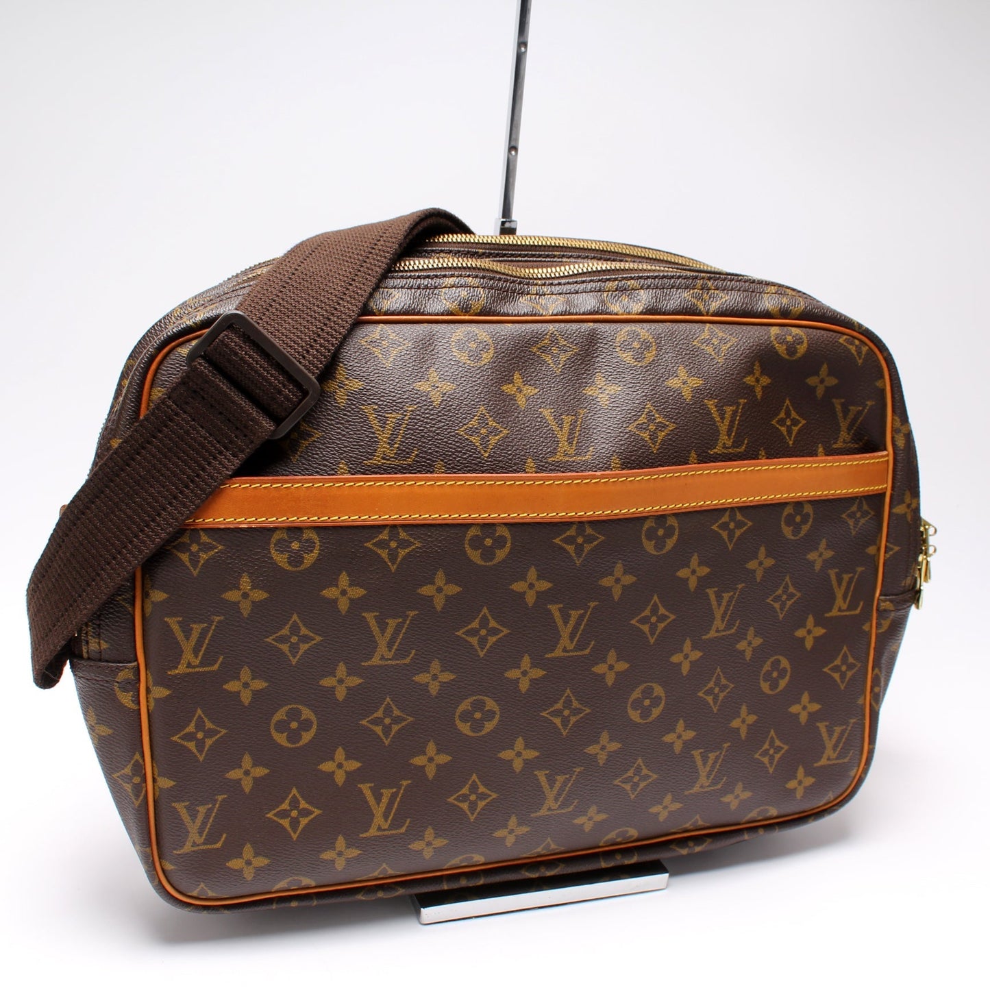 Louis Vuitton Reporter Monogram GM Handbag Monogram 2