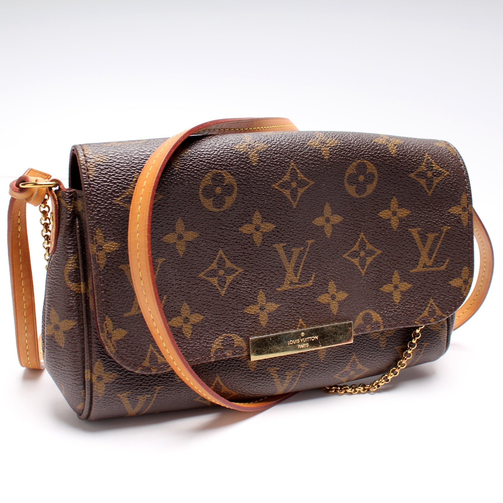 Louis Vuitton Favorite PM Monogram Handbag Monogram 17