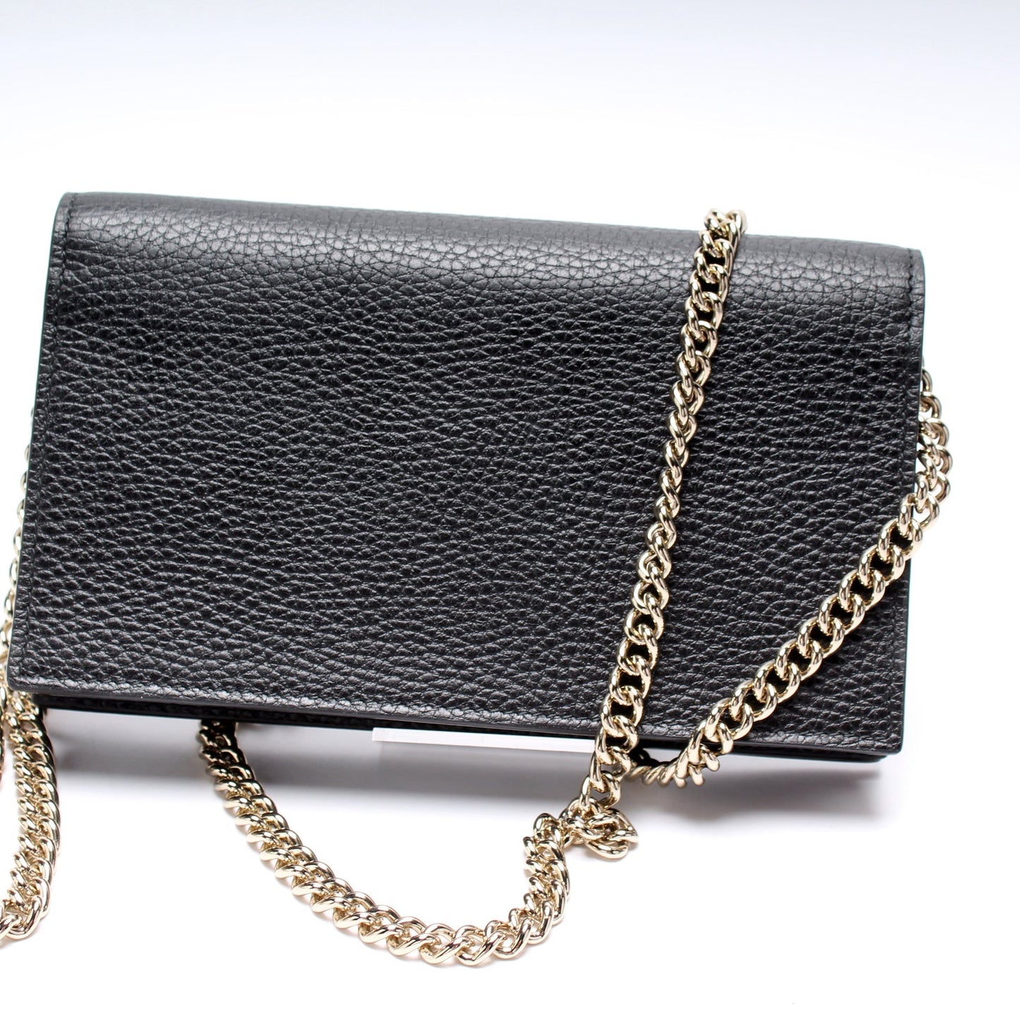 Gucci Interlocking GG Chain Wallet Case