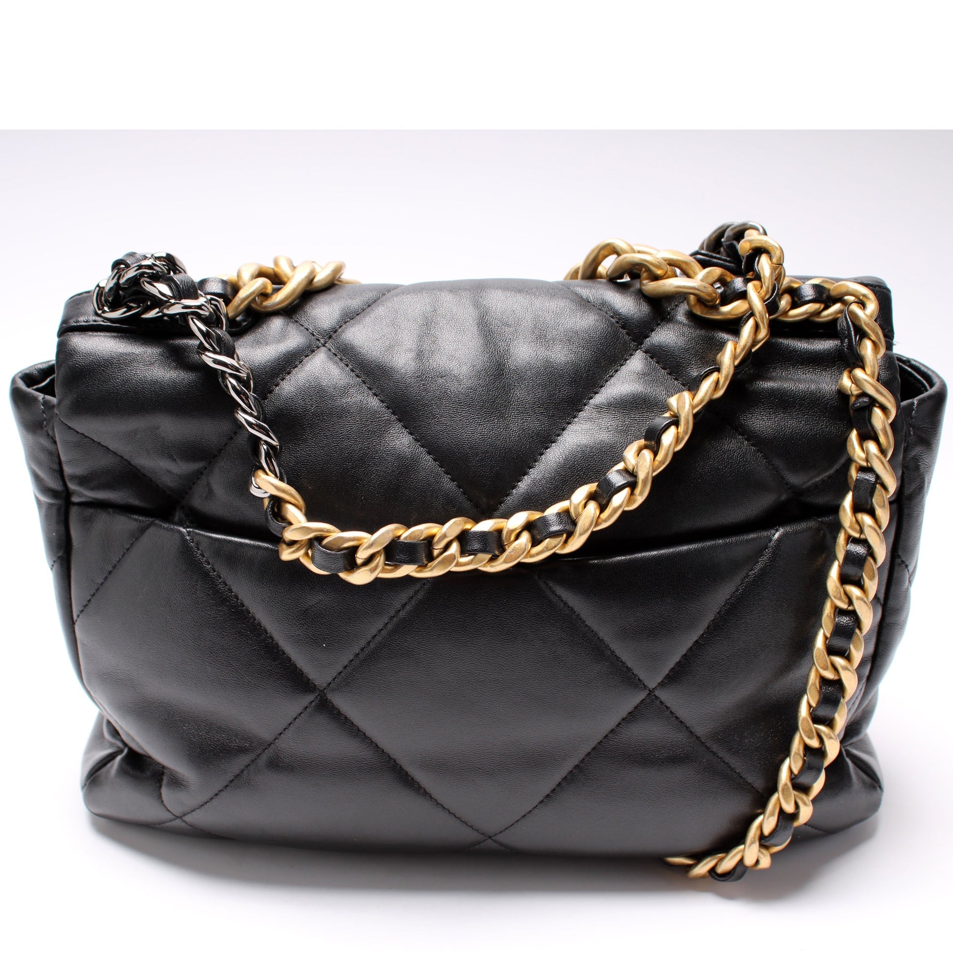 Chanel Quilted Goatskin 19 Flap 32+M Handbag