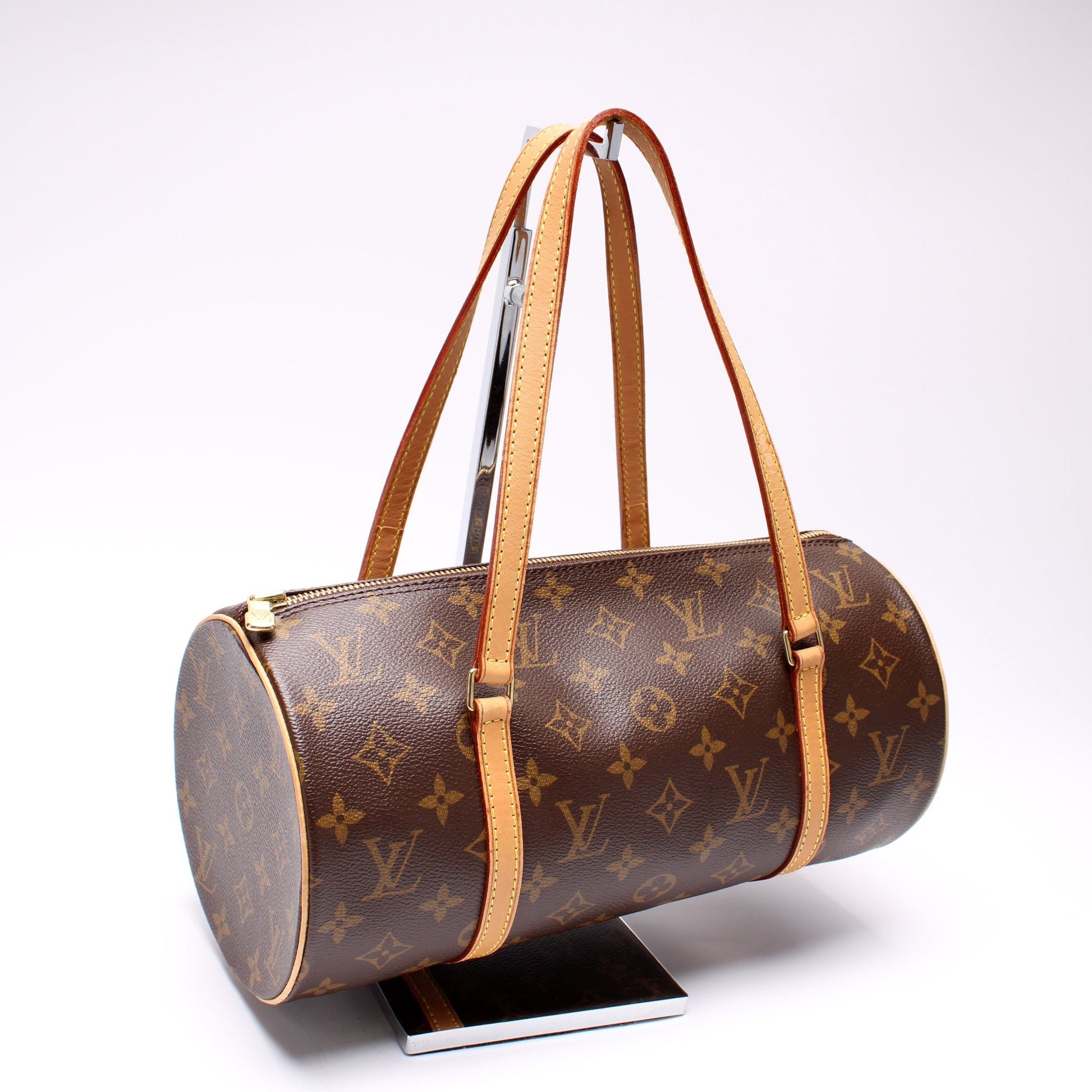 Louis Vuitton Papillon 30 11.5 W Monogram Handbag