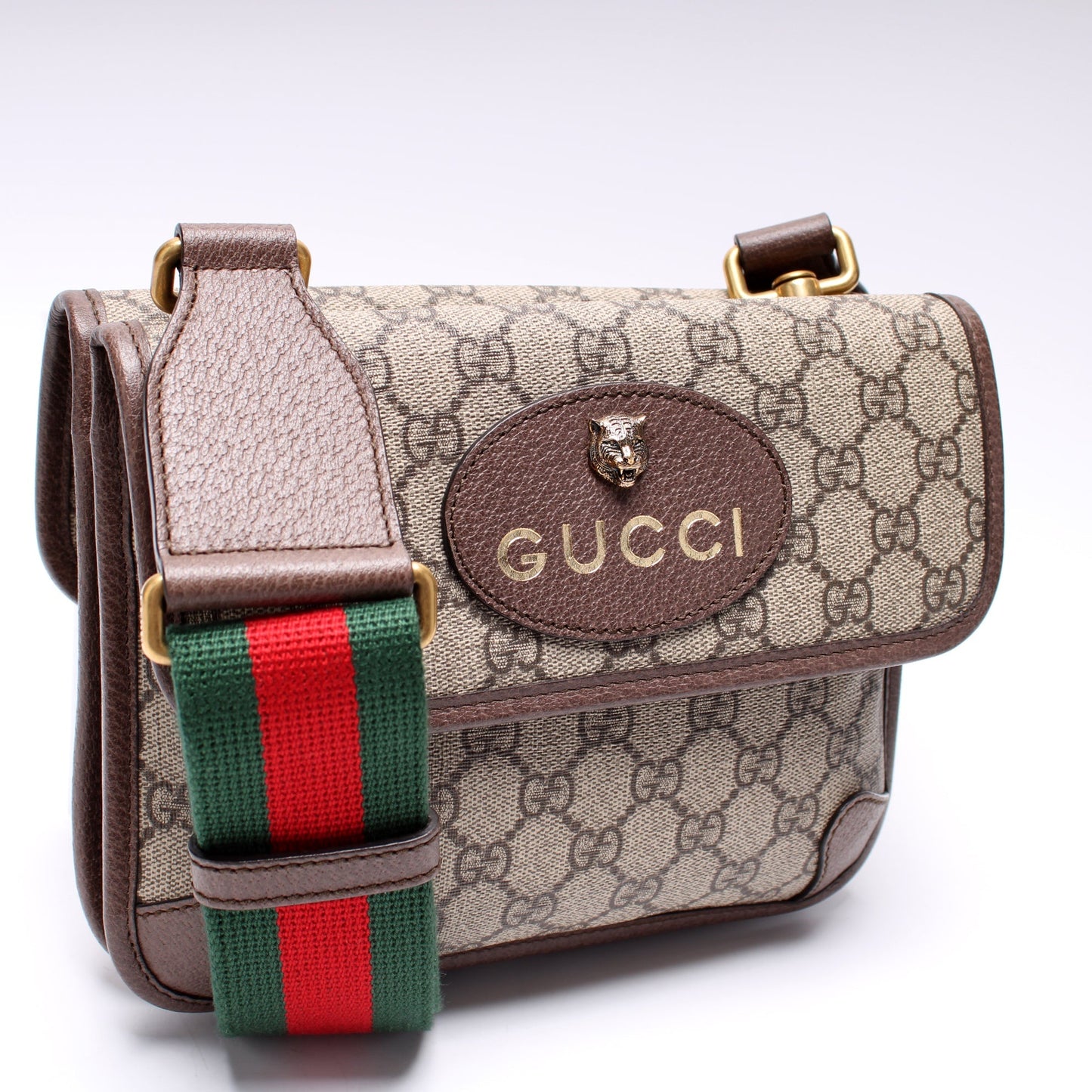 Gucci GG Supreme Neo Messenger Small Travel Bag