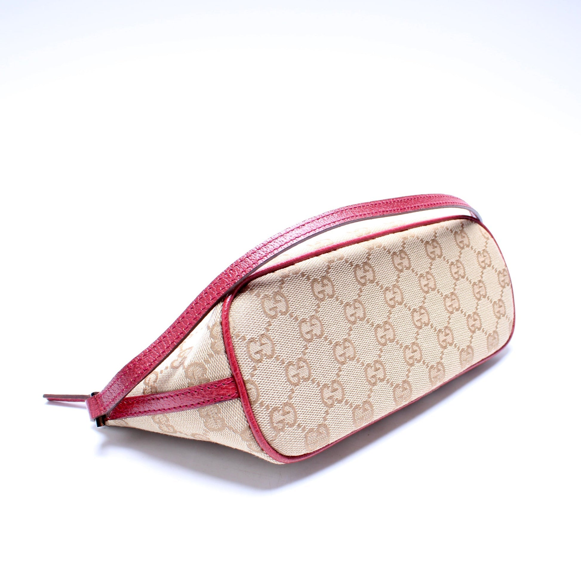 Gucci GGuette Travel Bag Baguette 16